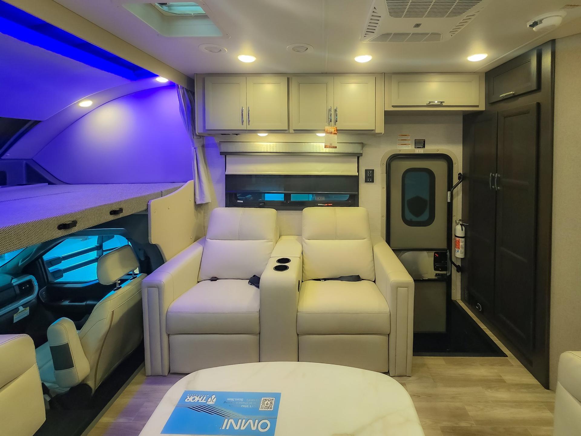 2026 Thor Motor Coach 2026 Thor Motor Coach Omni Trail - thumbnail 14