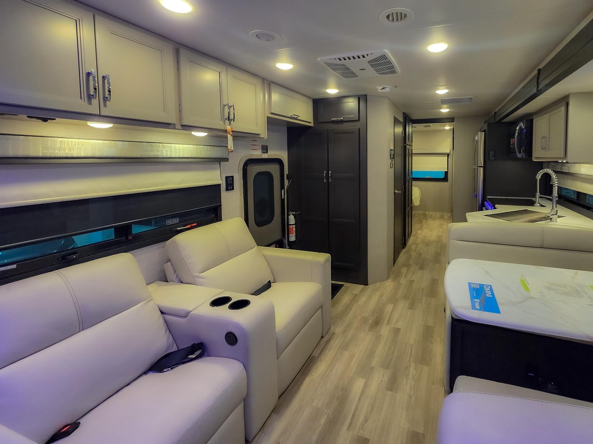 2026 Thor Motor Coach 2026 Thor Motor Coach Omni Trail - thumbnail 17