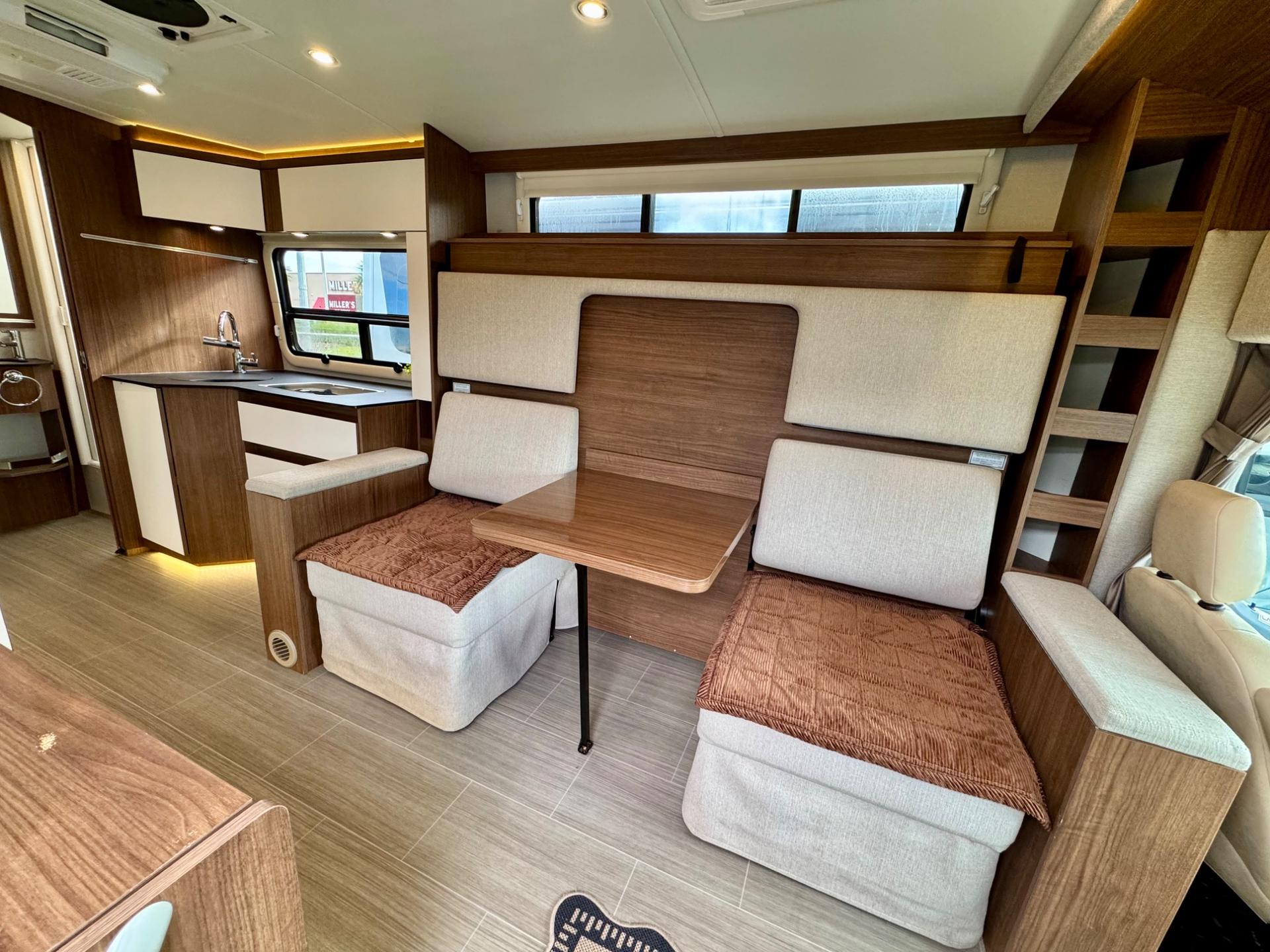 2017 Leisure Travel Vans 2017 Leisure Travel Vans Wonder - thumbnail 15