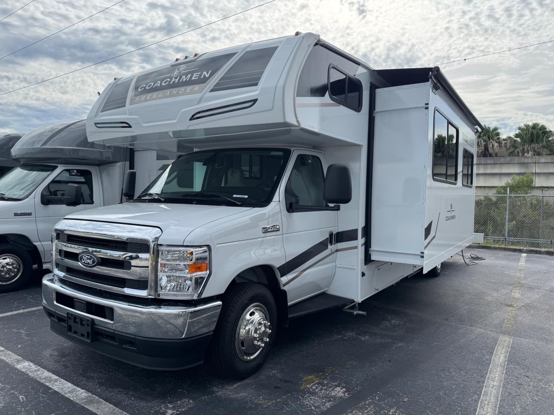 2027 Coachmen 2027 Coachmen Freelander - thumbnail 3