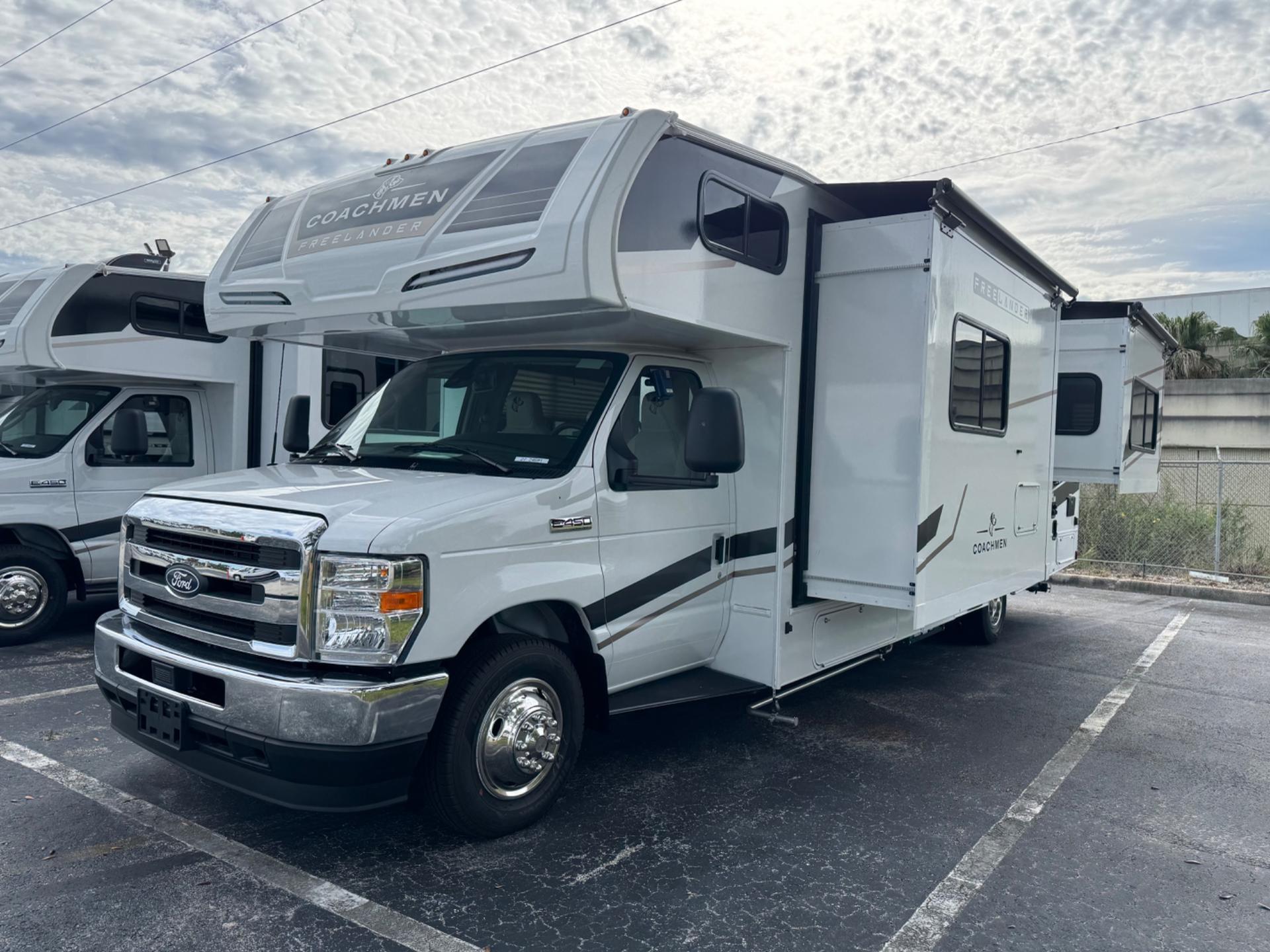 2027 Coachmen 2027 Coachmen Freelander - thumbnail 3