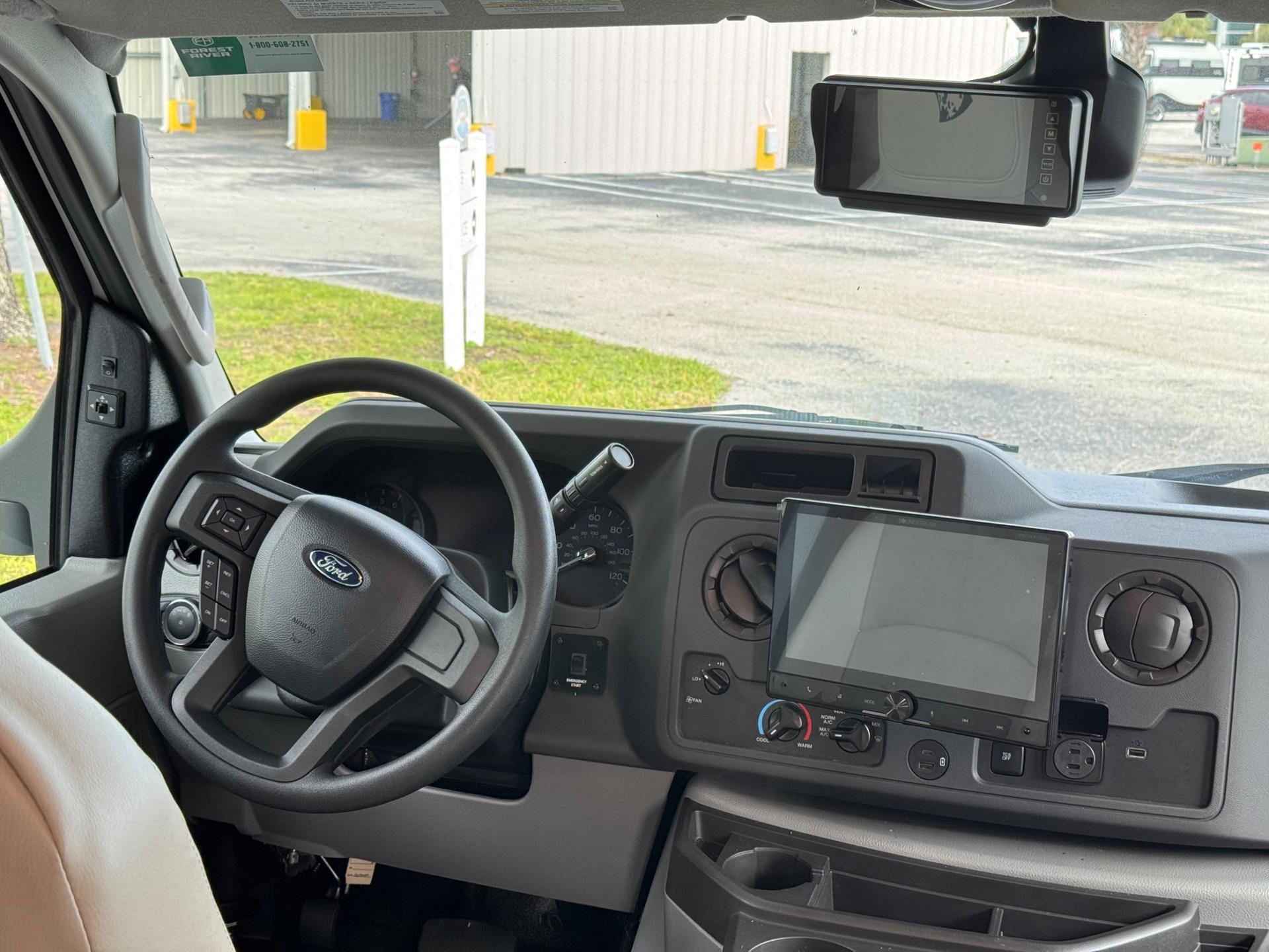 2027 Coachmen 2027 Coachmen Freelander - thumbnail 6