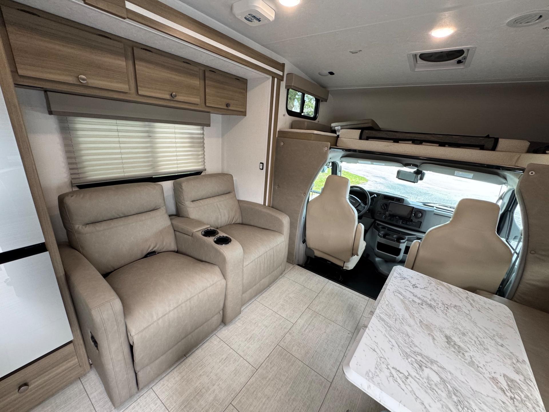 2027 Coachmen 2027 Coachmen Freelander - thumbnail 13