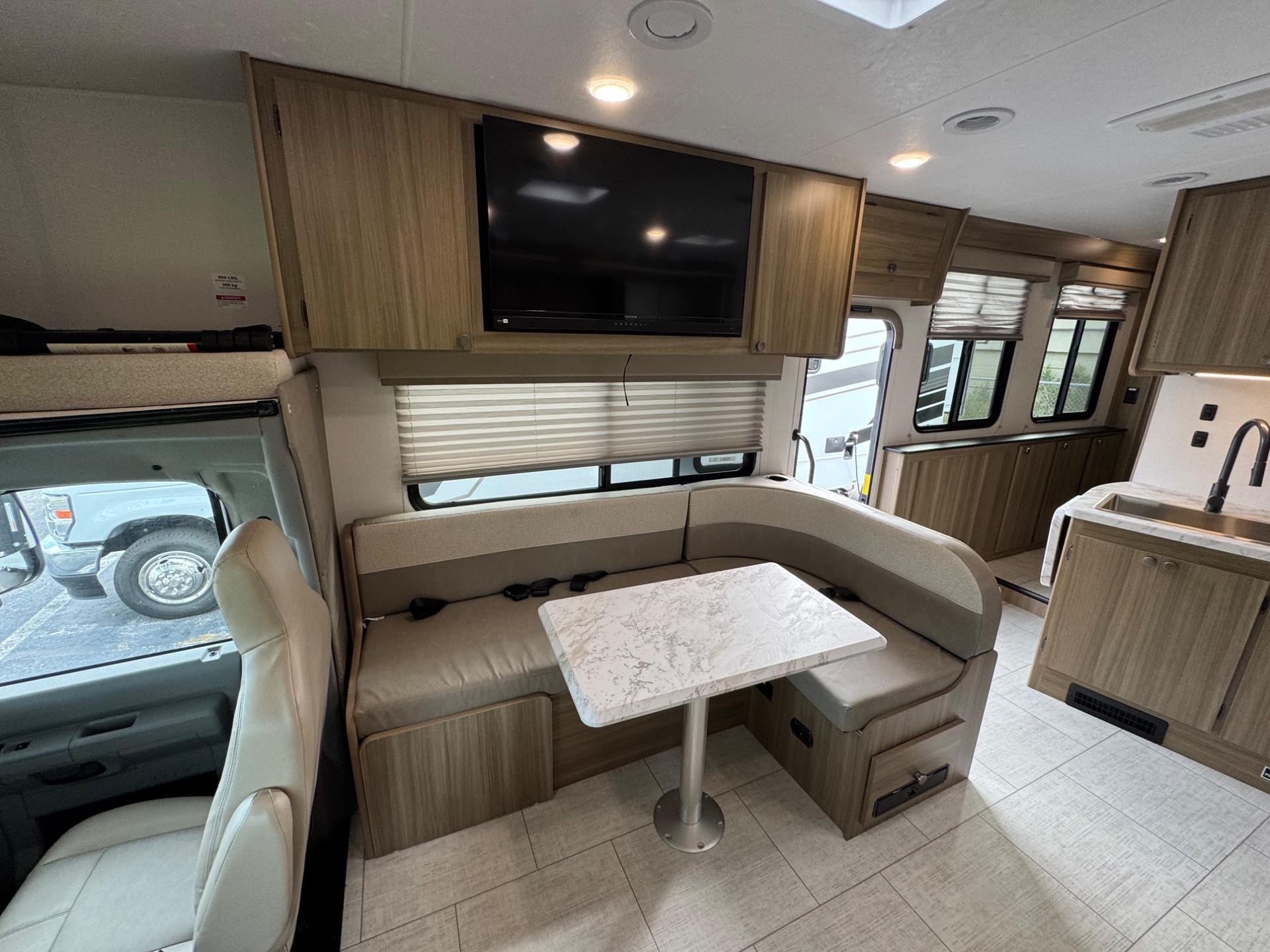 2027 Coachmen 2027 Coachmen Freelander - thumbnail 15