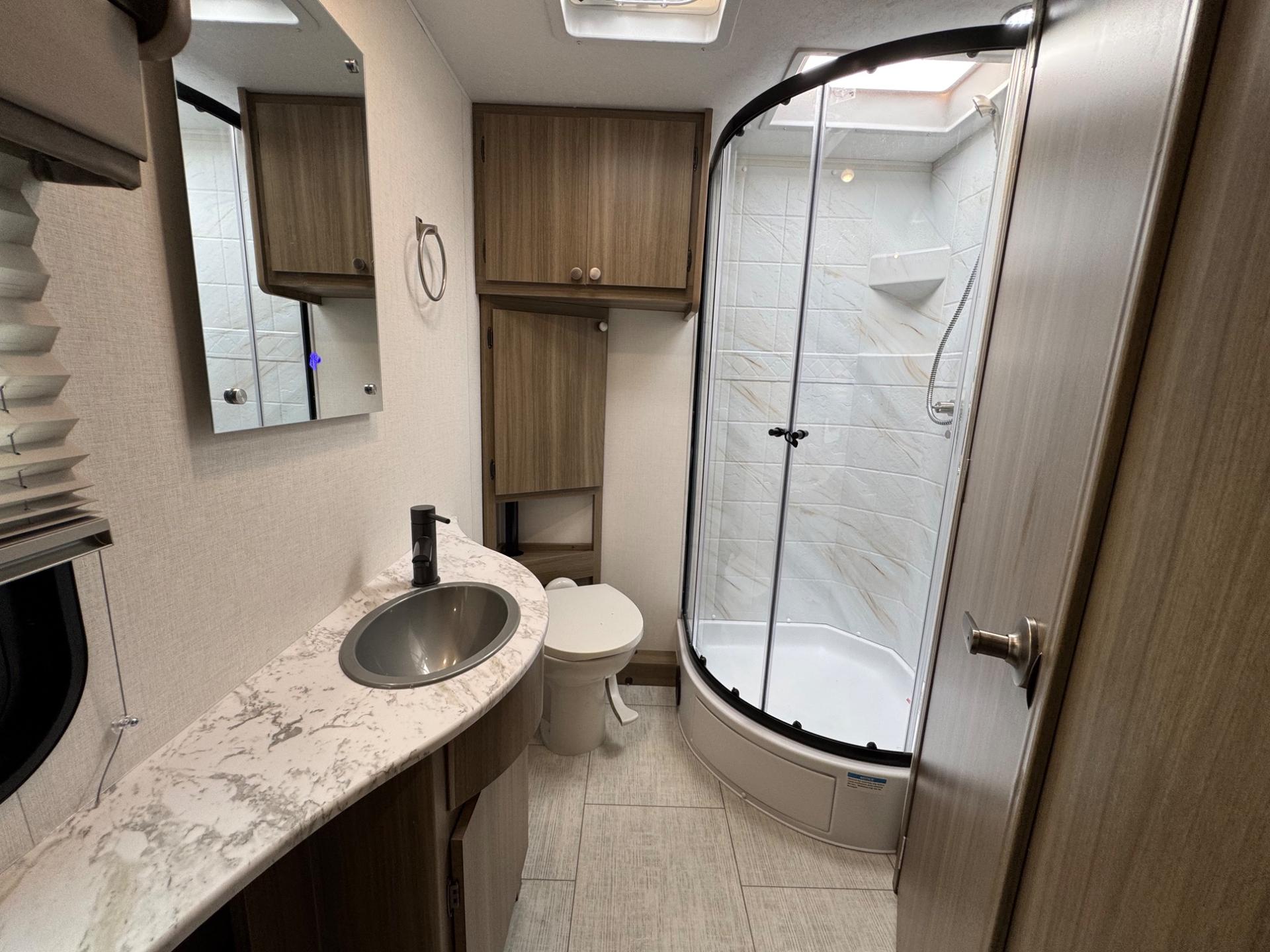 2027 Coachmen 2027 Coachmen Freelander - thumbnail 19