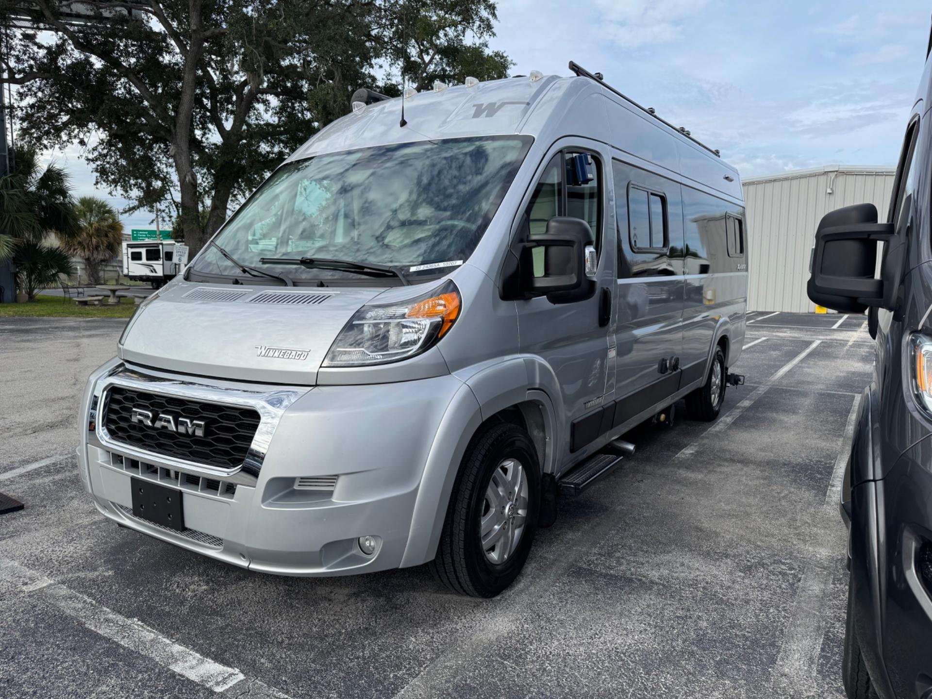 2022 Winnebago 2022 Winnebago Travato - thumbnail 3