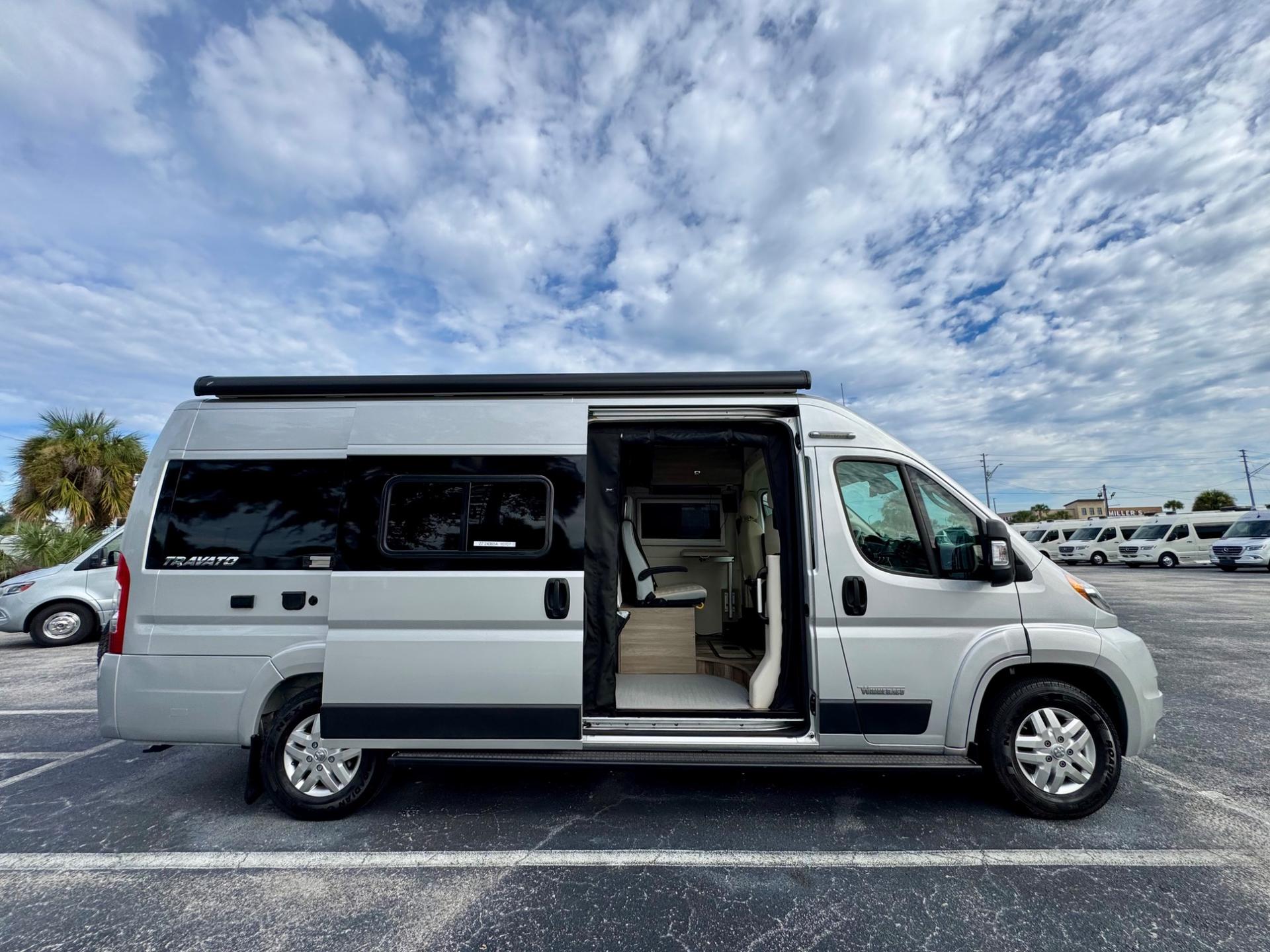 2022 Winnebago 2022 Winnebago Travato - thumbnail 23