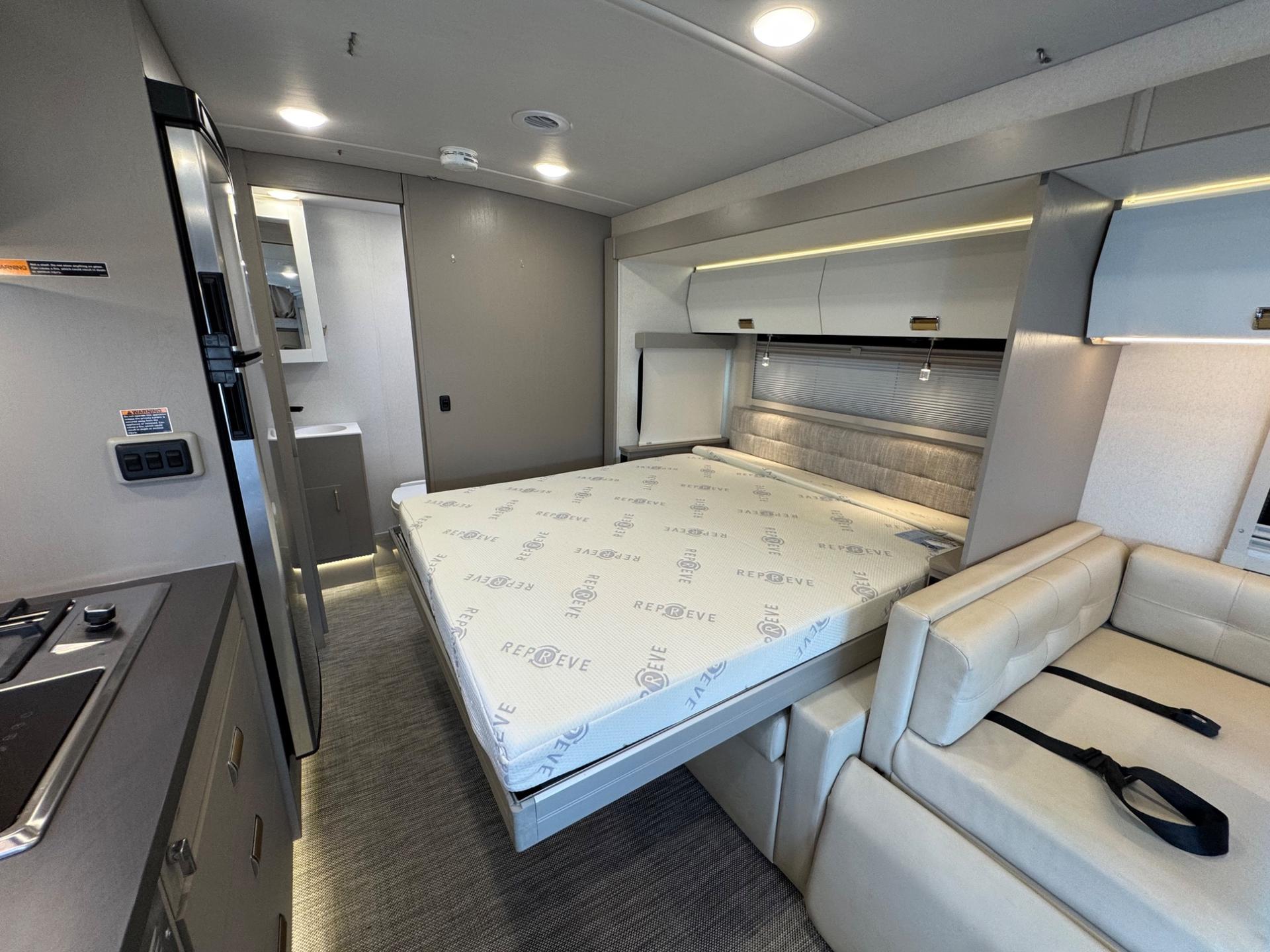 2026 Winnebago 2026 Winnebago View - thumbnail 16
