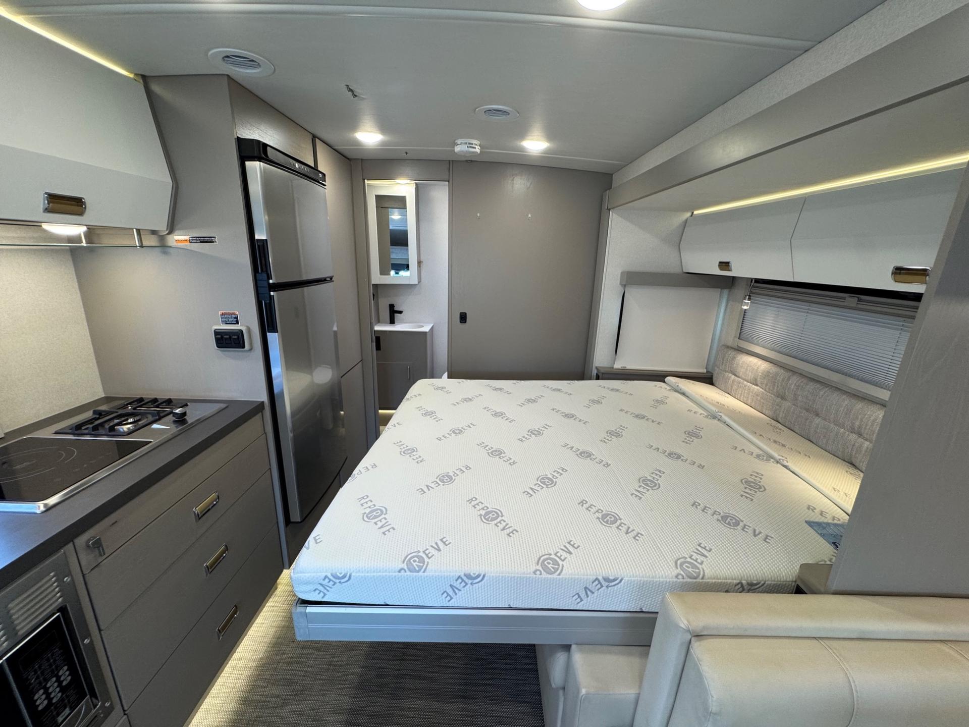 2026 Winnebago 2026 Winnebago View - thumbnail 17
