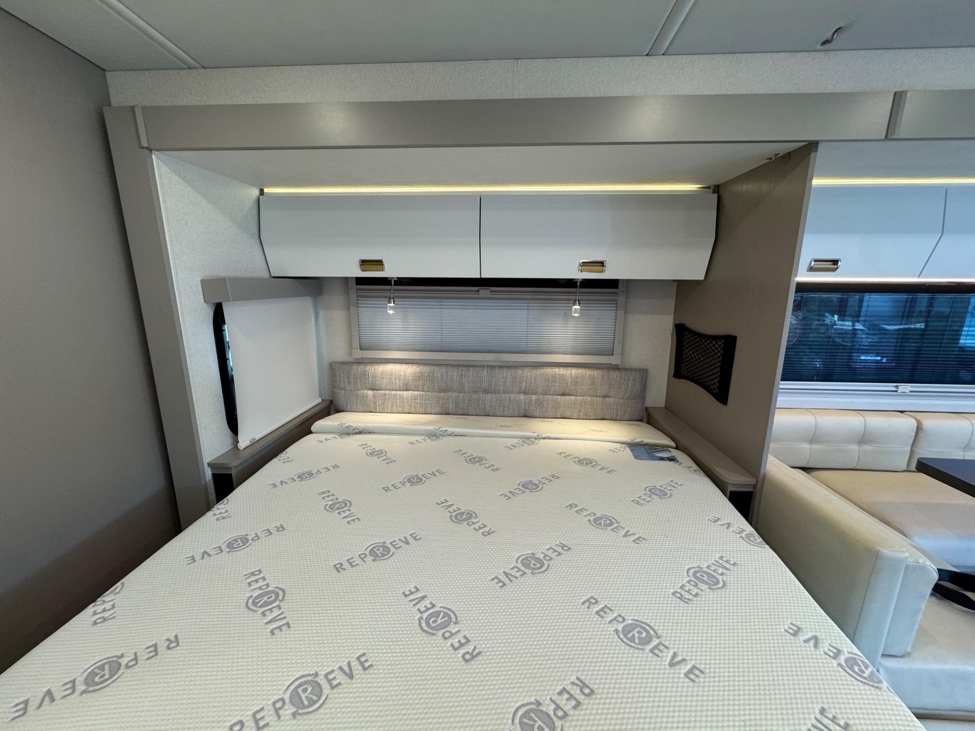 2026 Winnebago 2026 Winnebago View - thumbnail 18
