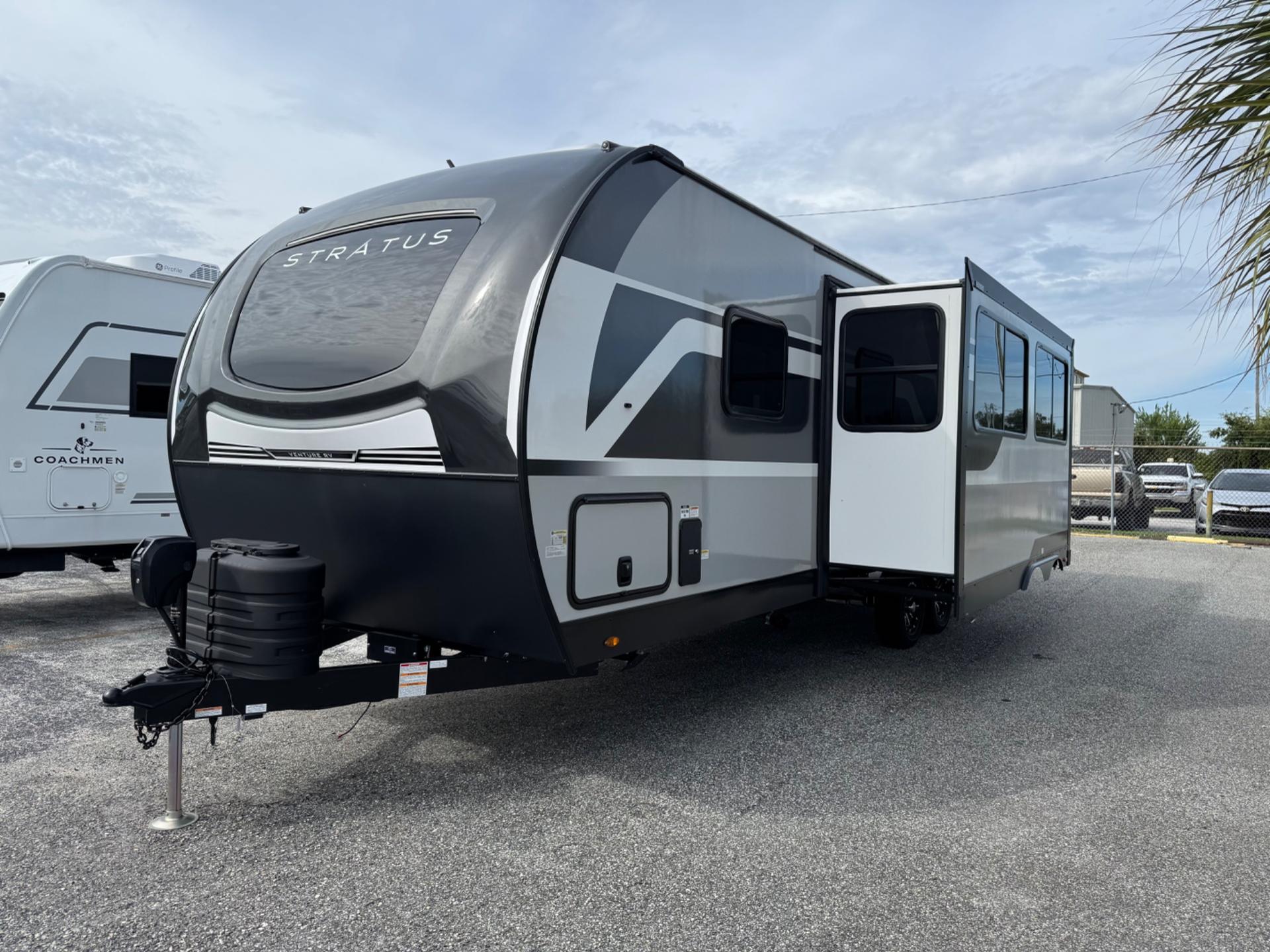 2027 Venture RV 2027 Venture RV Stratus - thumbnail 3