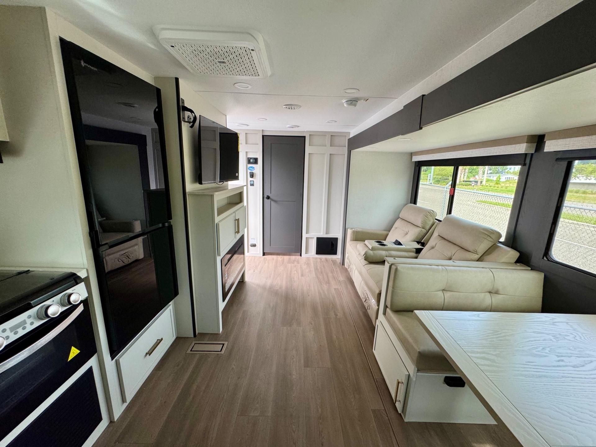 2027 Venture RV 2027 Venture RV Stratus - thumbnail 6