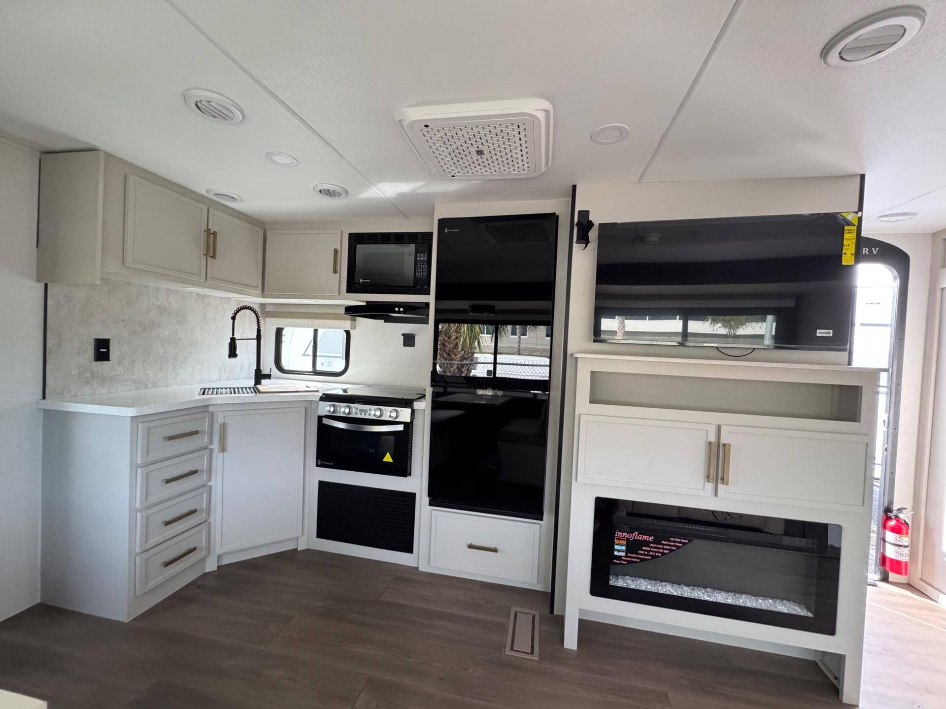 2027 Venture RV 2027 Venture RV Stratus - thumbnail 8