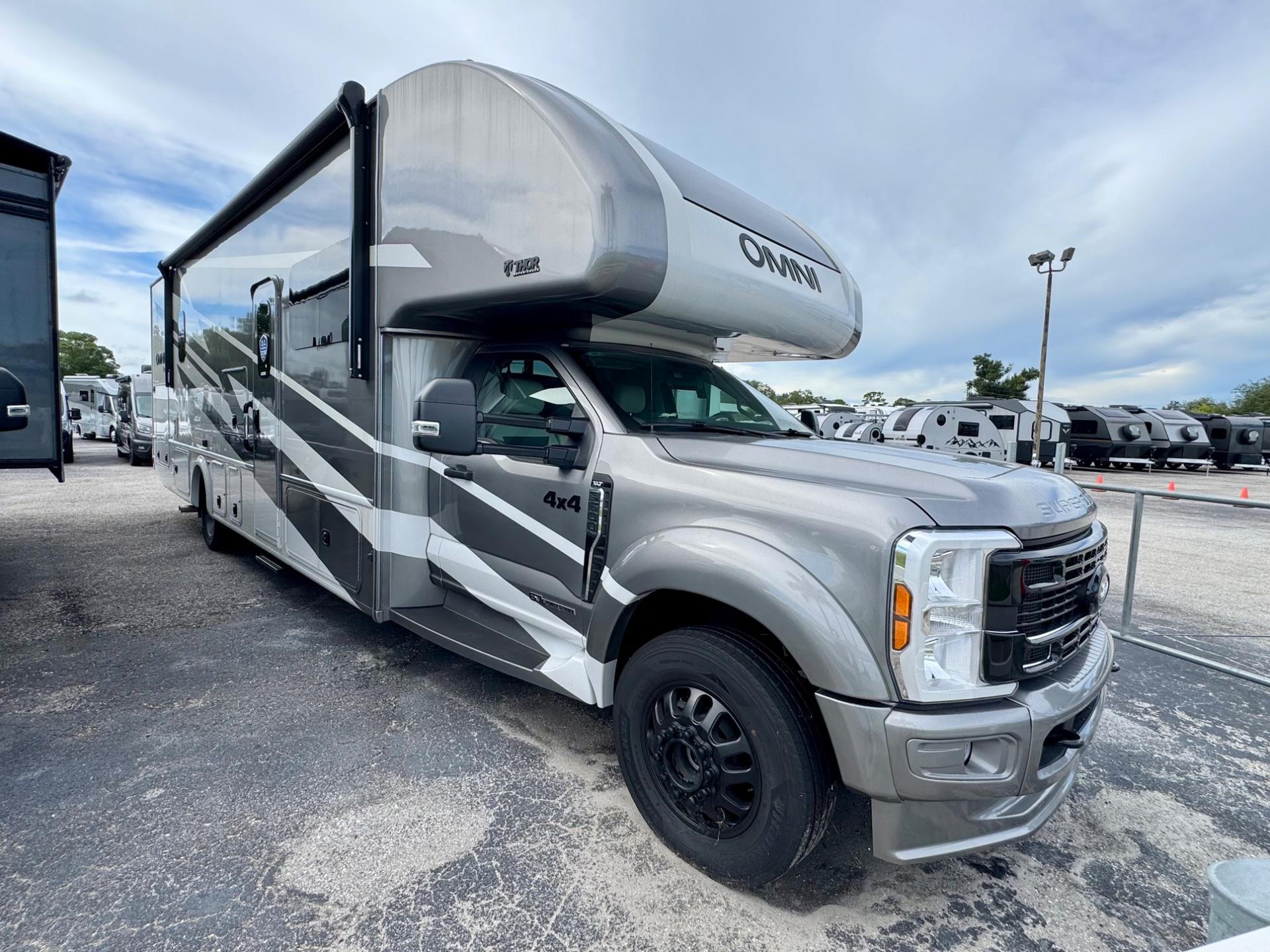 2026 Thor Motor Coach Omni Trail R36