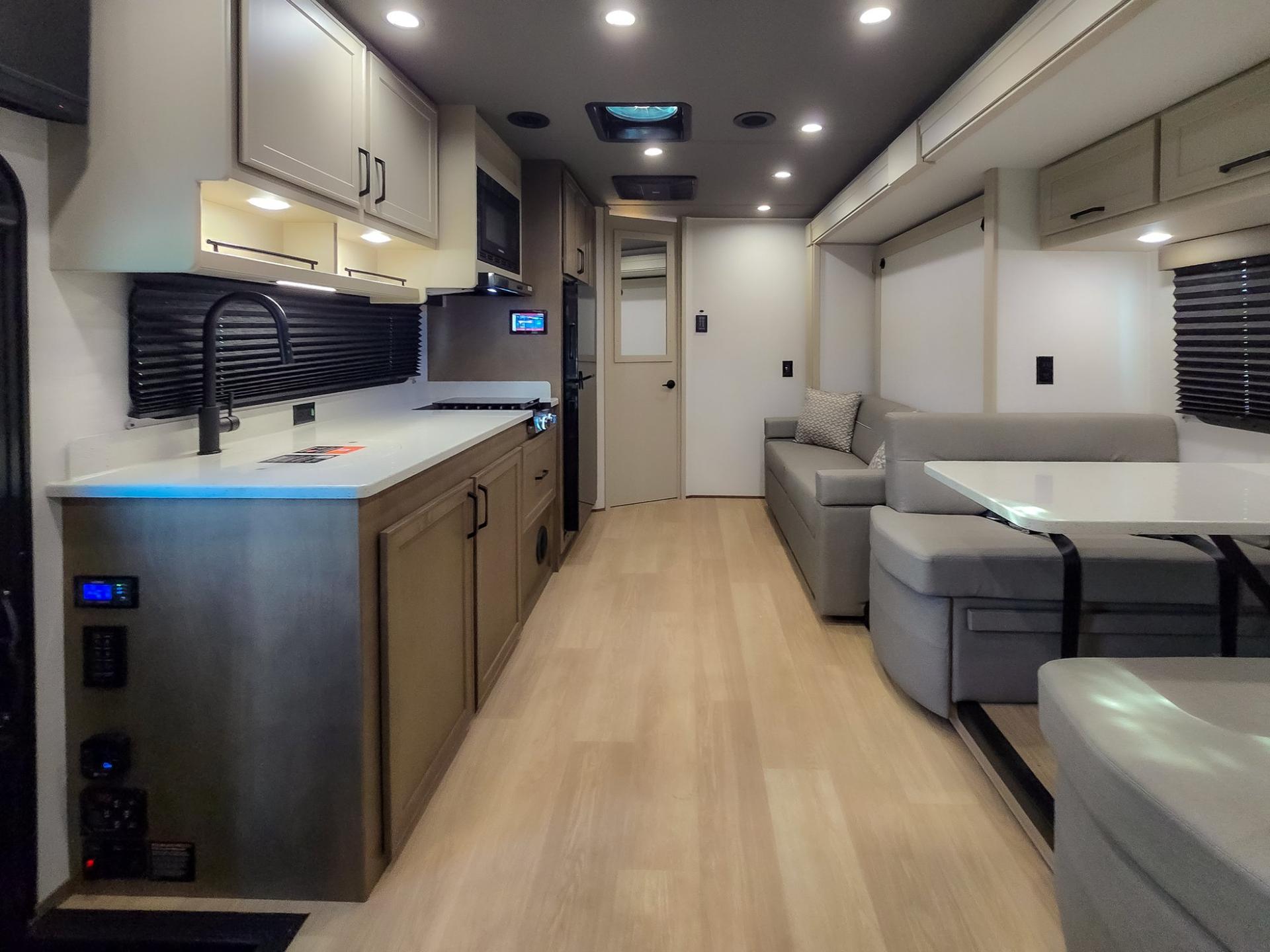 2027 Renegade RV 2027 Renegade RV Villagio - thumbnail 11