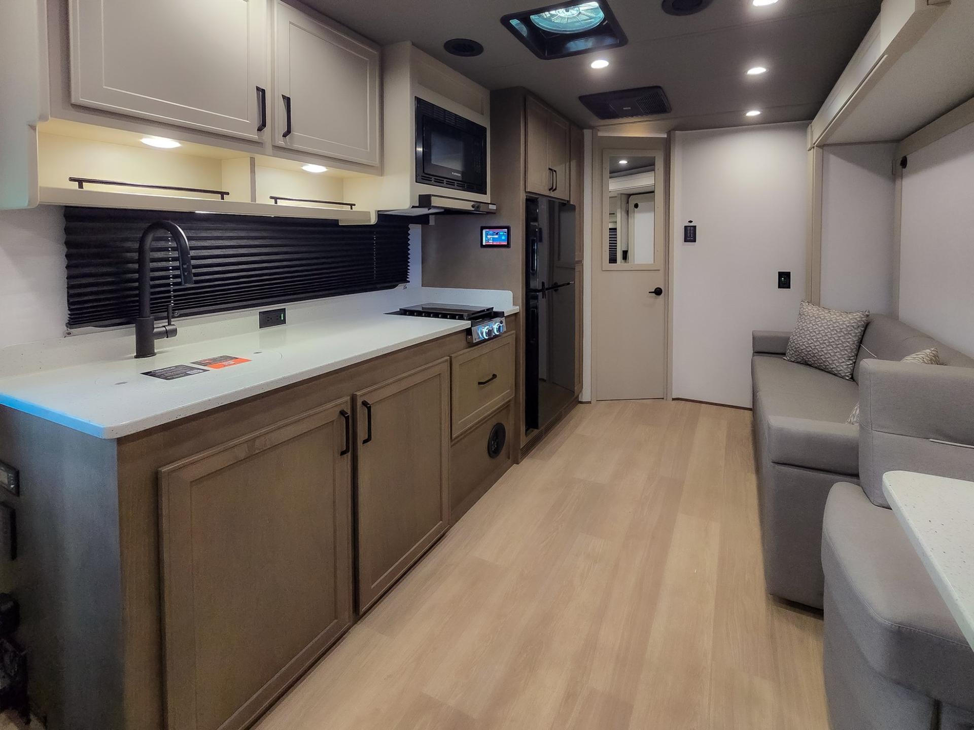 2027 Renegade RV 2027 Renegade RV Villagio - thumbnail 12