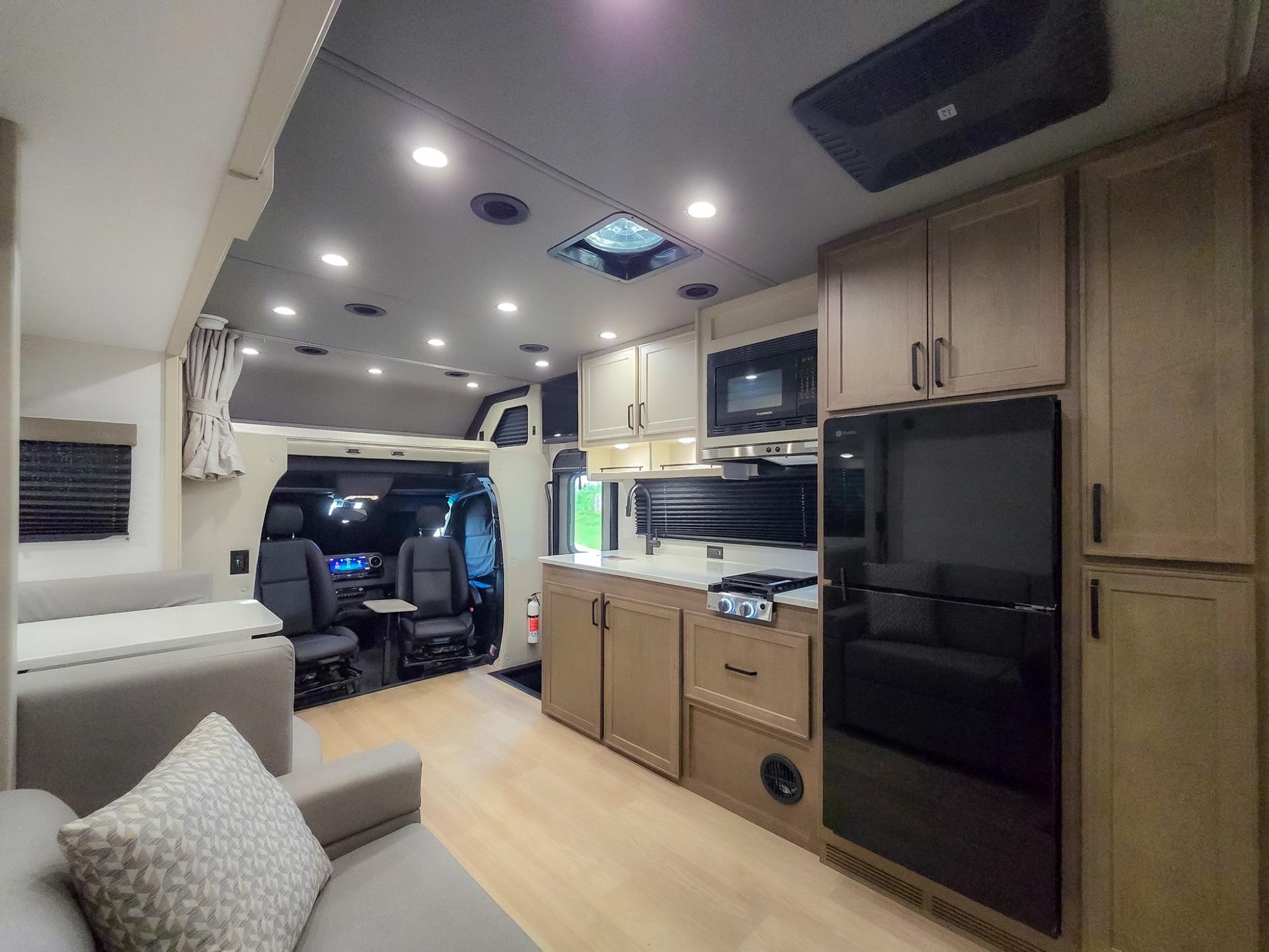 2027 Renegade RV 2027 Renegade RV Villagio - thumbnail 14