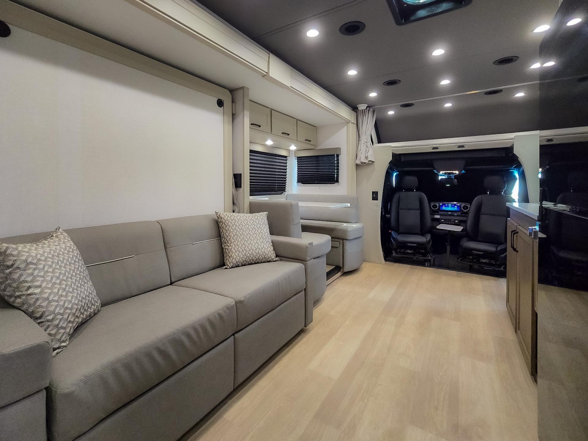 2027 Renegade RV 2027 Renegade RV Villagio - thumbnail 16