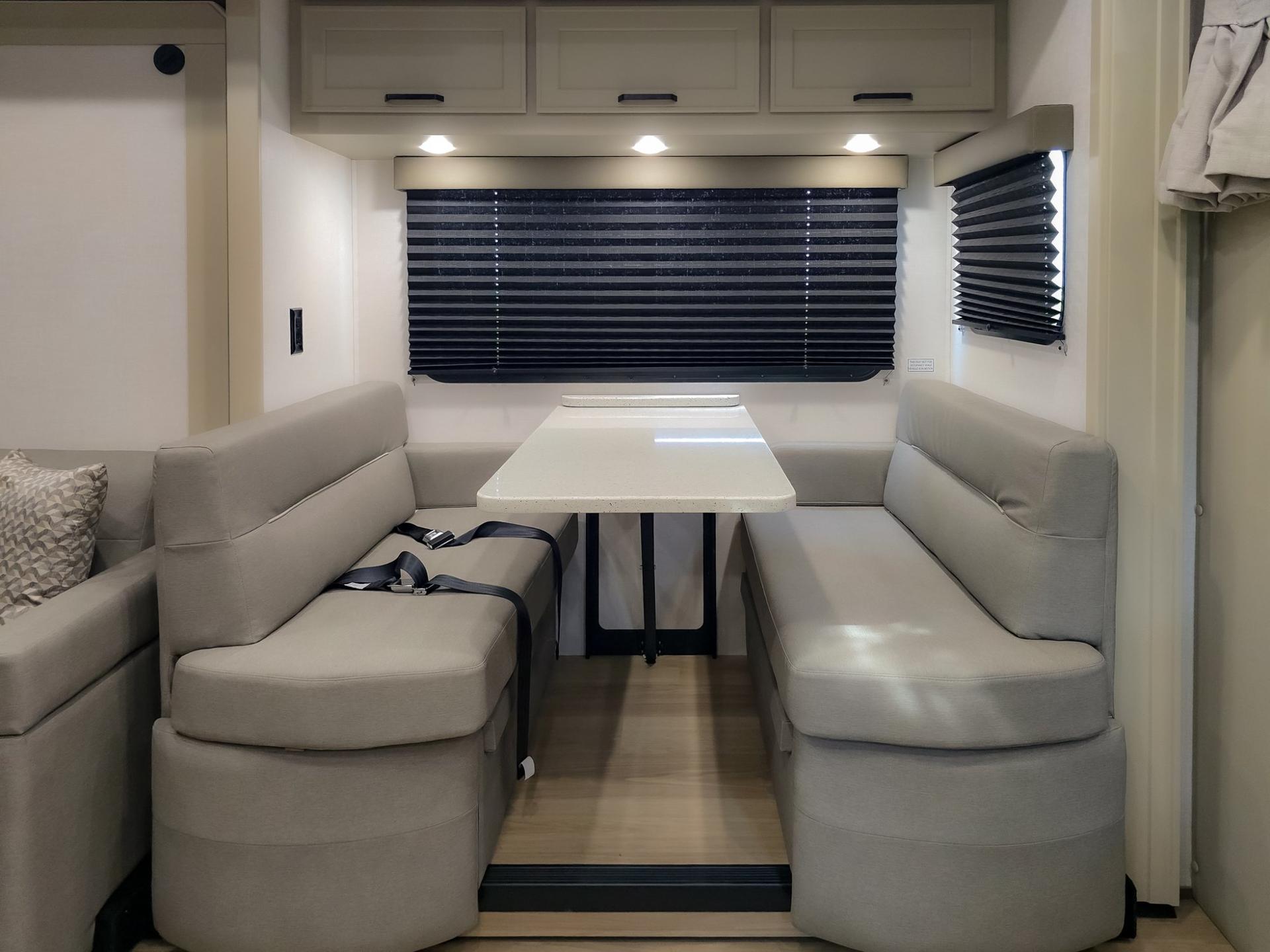 2027 Renegade RV 2027 Renegade RV Villagio - thumbnail 24