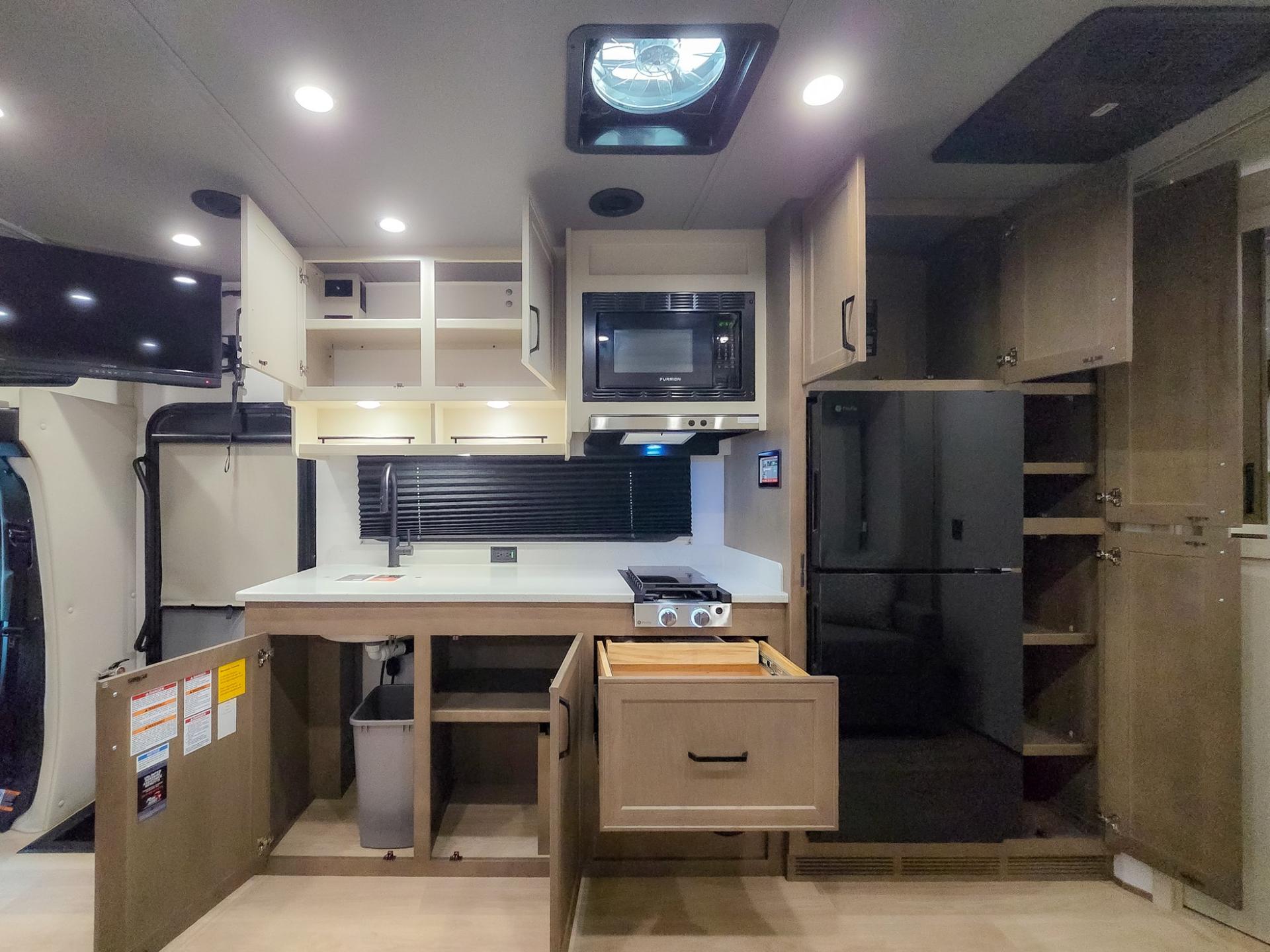 2027 Renegade RV 2027 Renegade RV Villagio - thumbnail 28