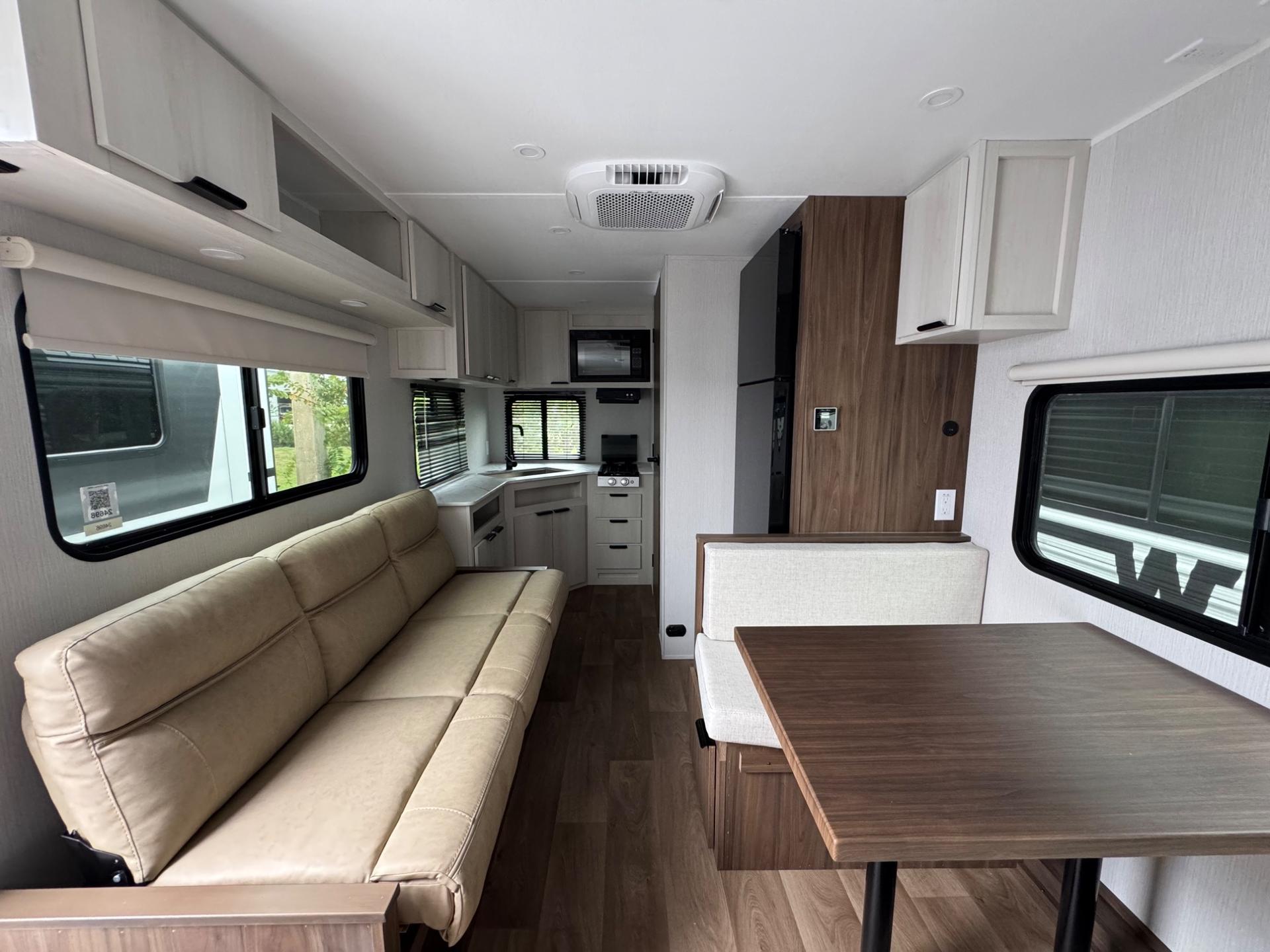 2027 Winnebago 2027 Winnebago Access - thumbnail 5