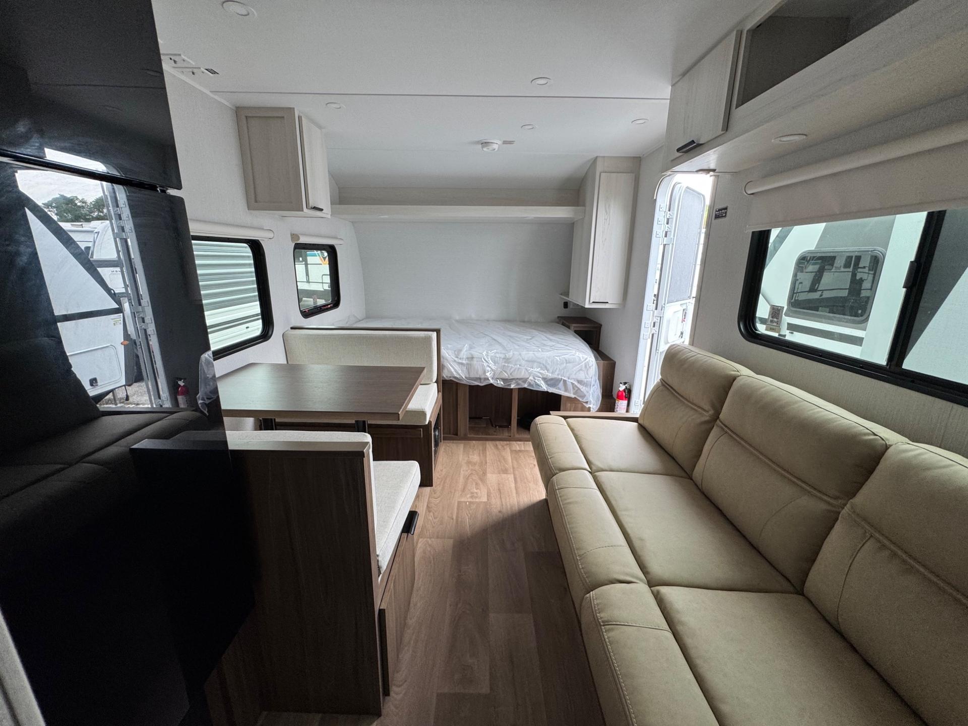 2027 Winnebago 2027 Winnebago Access - thumbnail 6