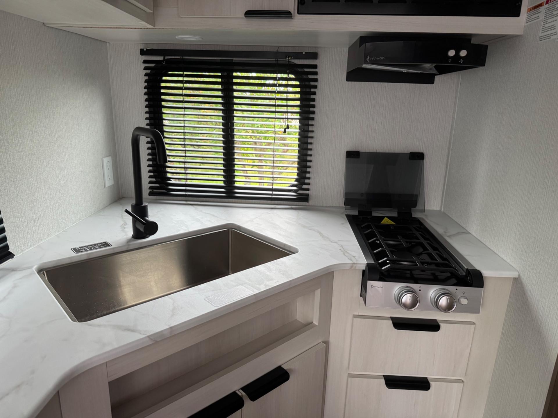 2027 Winnebago 2027 Winnebago Access - thumbnail 8