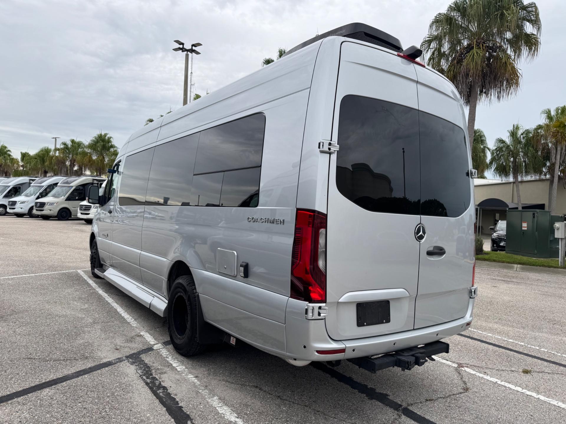 2025 COACHMEN 2025 COACHMEN GALLERIA - thumbnail 3