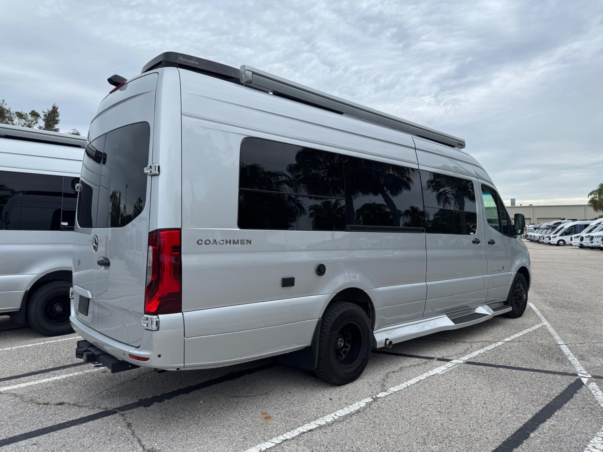 2025 COACHMEN 2025 COACHMEN GALLERIA - thumbnail 4