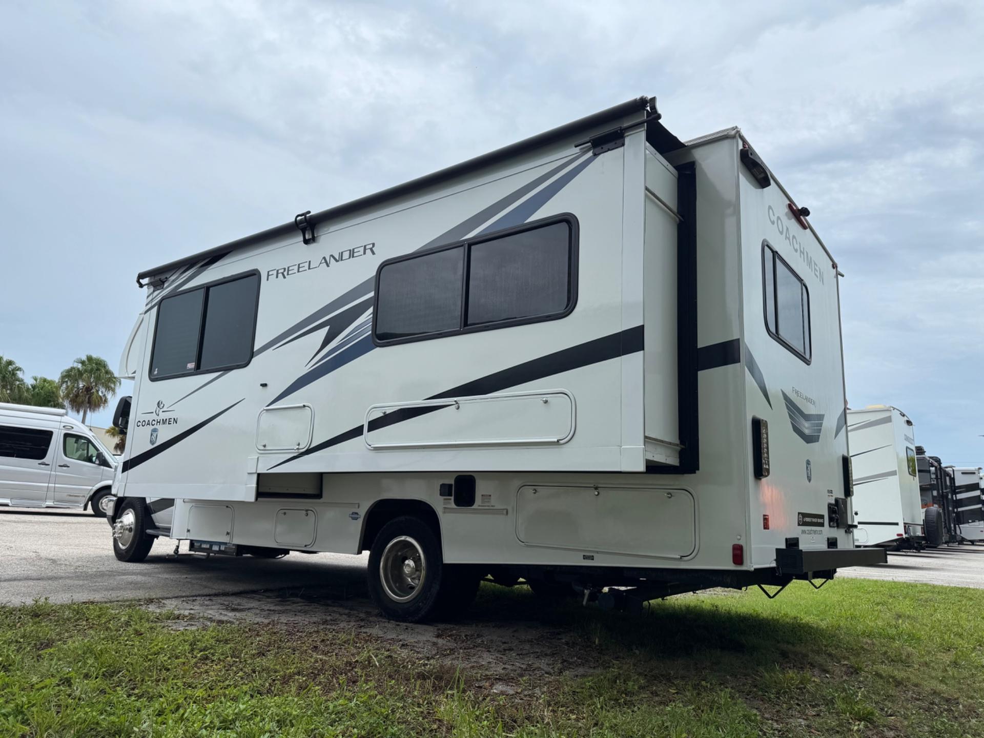 2025 Coachmen 2025 Coachmen Freelander - thumbnail 3
