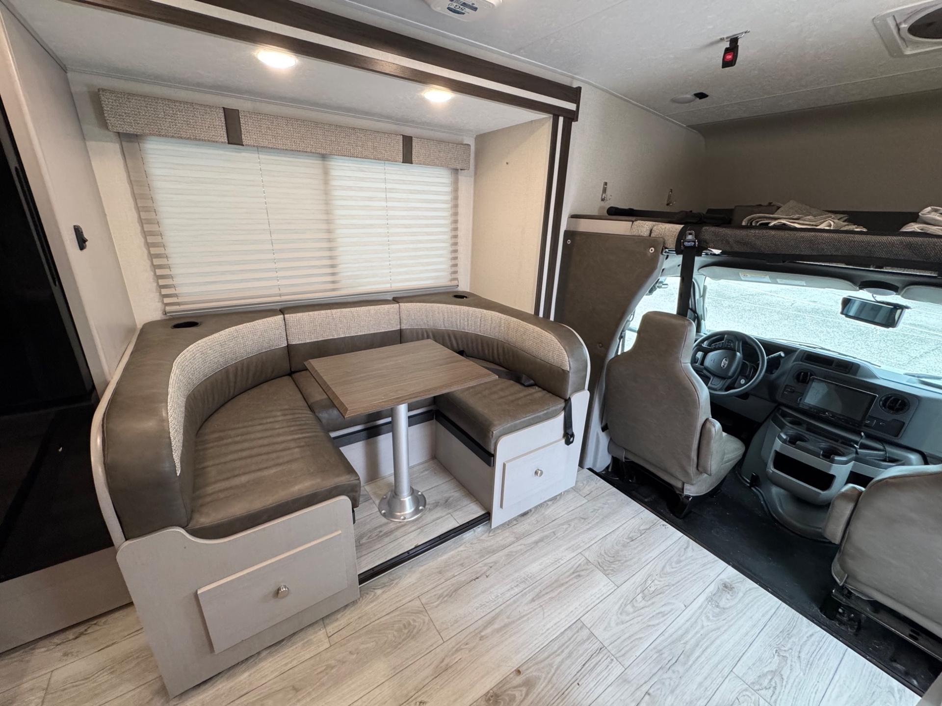 2025 Coachmen 2025 Coachmen Freelander - thumbnail 14