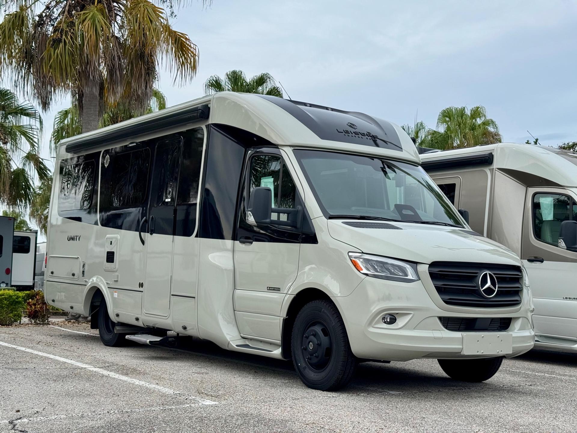 2026 Leisure Travel Vans Unity 24FX