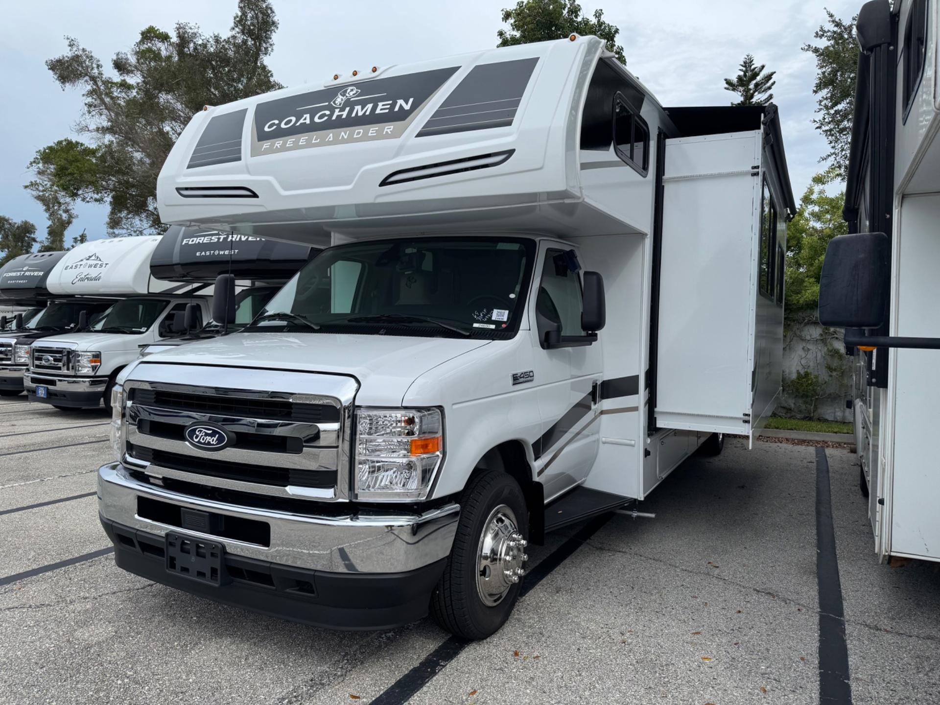 2027 Coachmen 2027 Coachmen Freelander - thumbnail 3