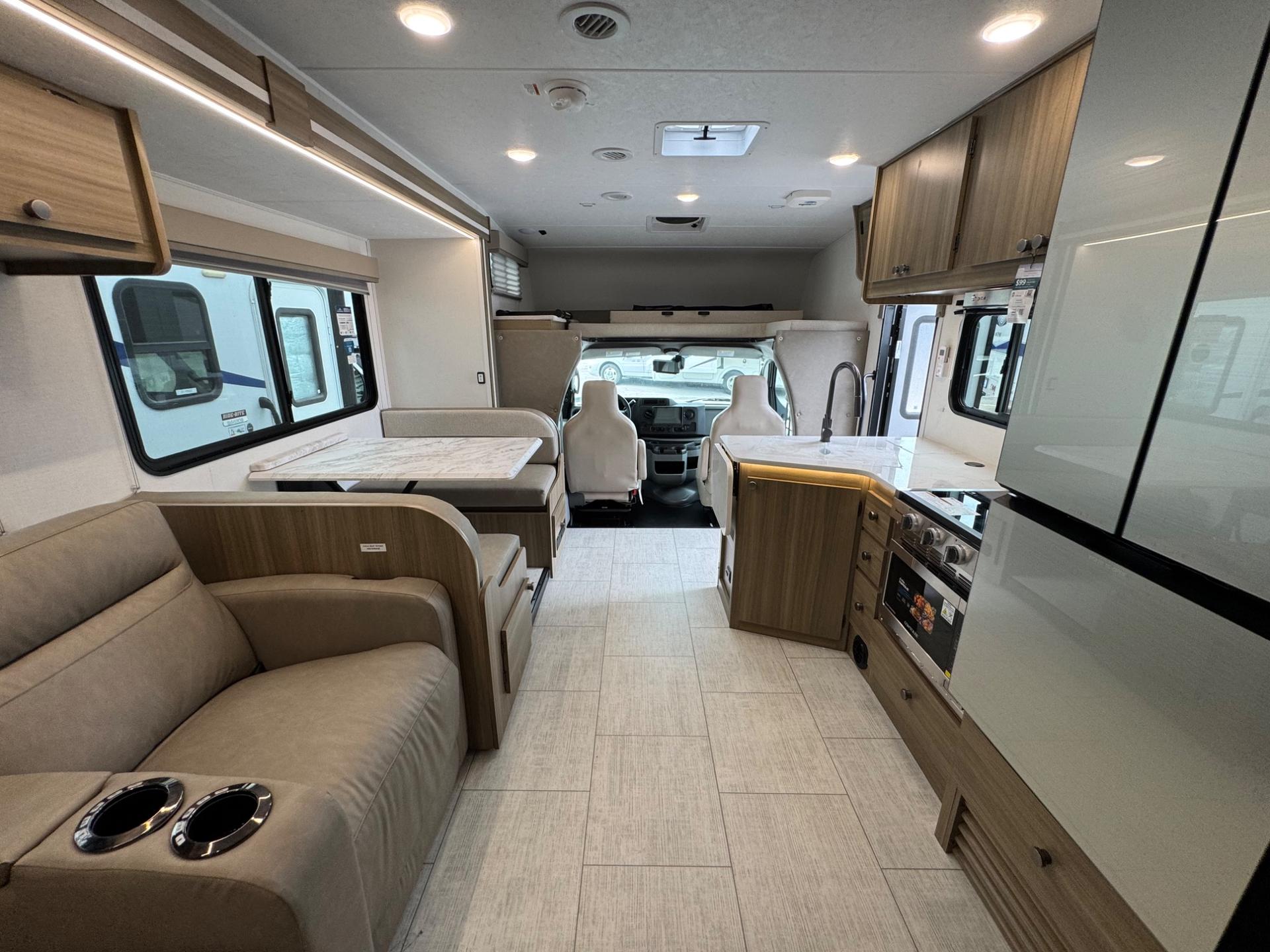 2027 Coachmen 2027 Coachmen Freelander - thumbnail 8