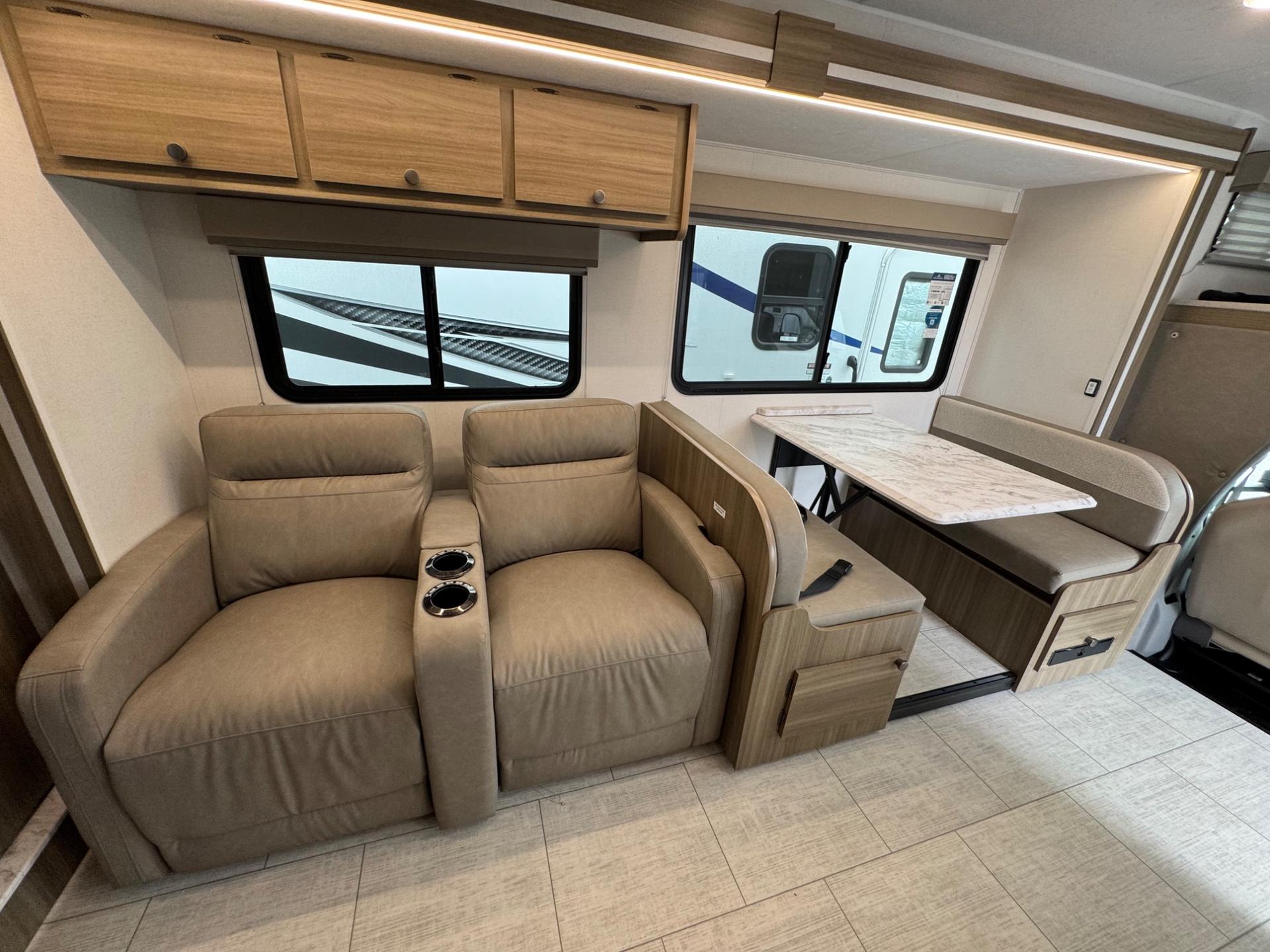 2027 Coachmen 2027 Coachmen Freelander - thumbnail 14