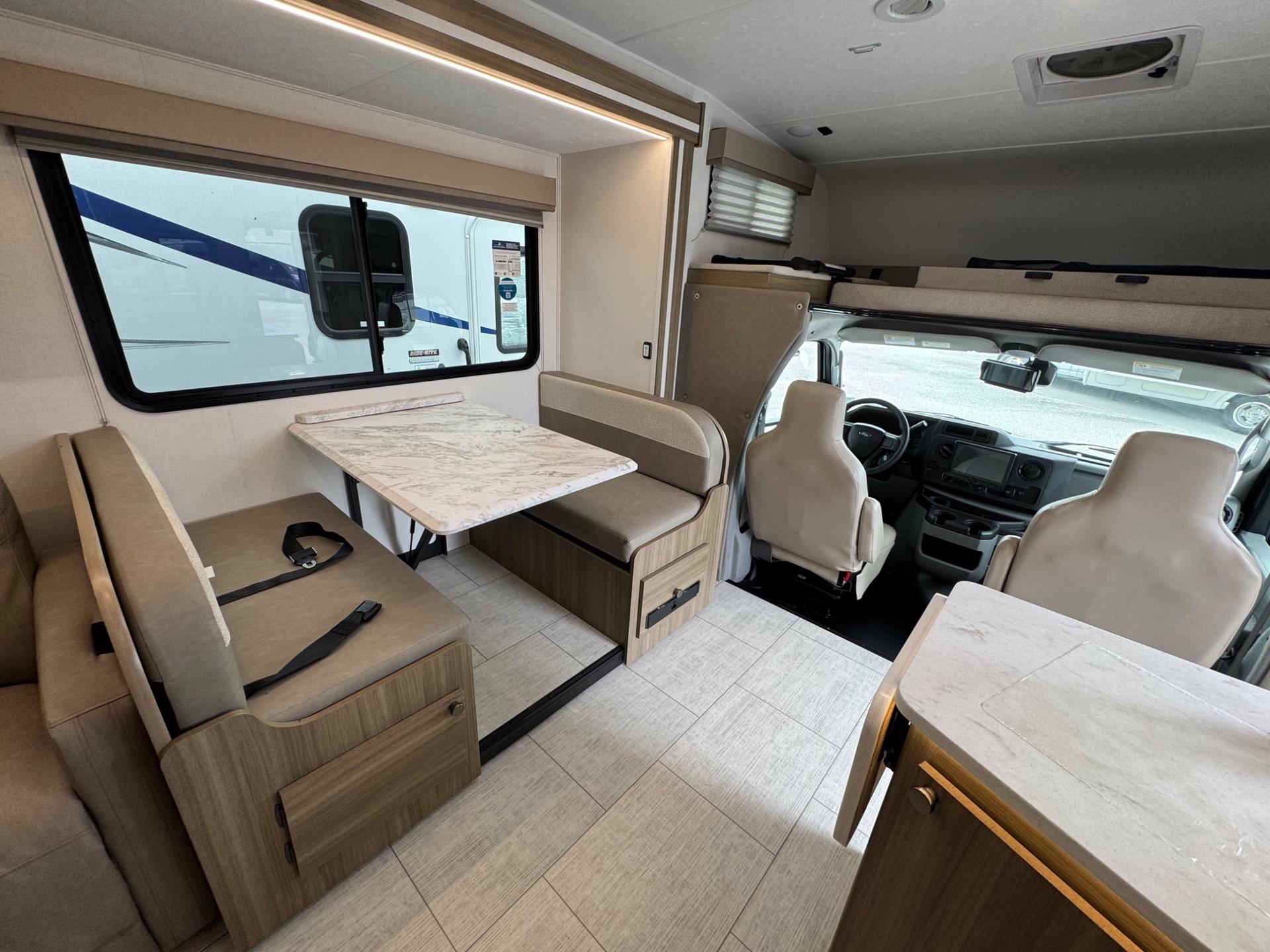 2027 Coachmen 2027 Coachmen Freelander - thumbnail 15