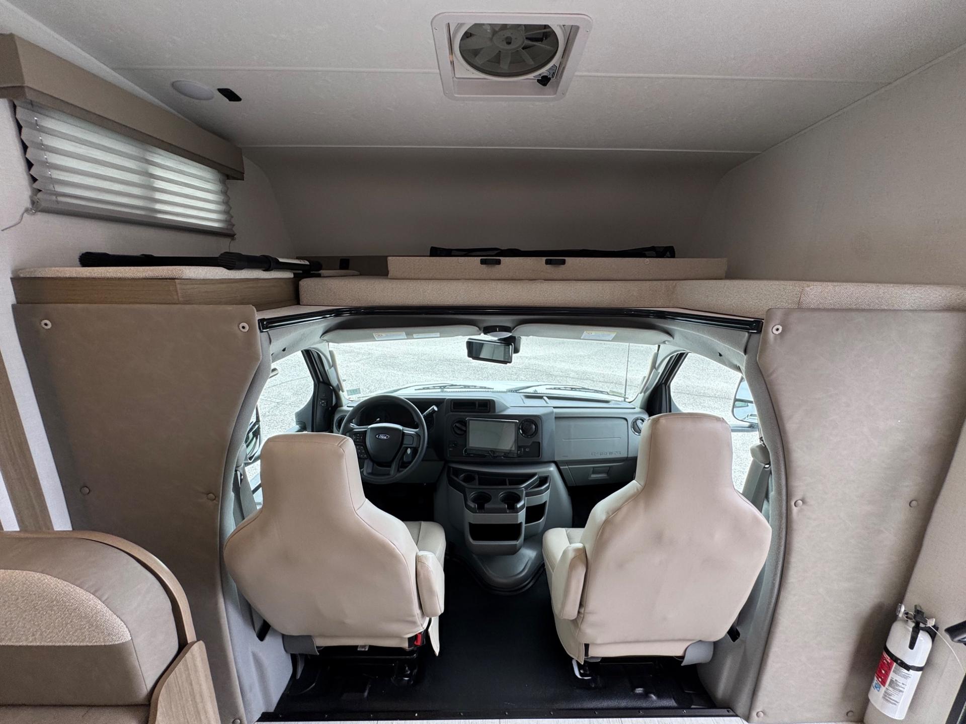 2027 Coachmen 2027 Coachmen Freelander - thumbnail 17