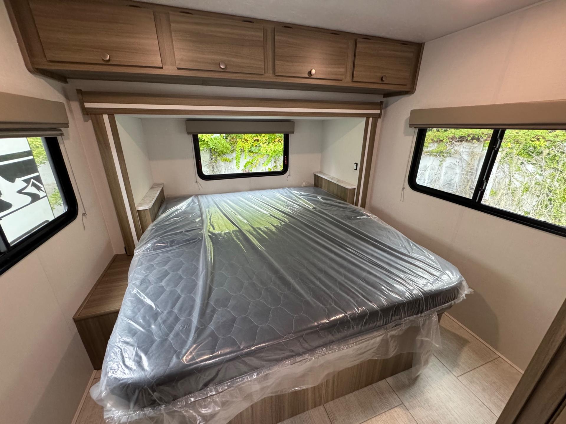 2027 Coachmen 2027 Coachmen Freelander - thumbnail 20