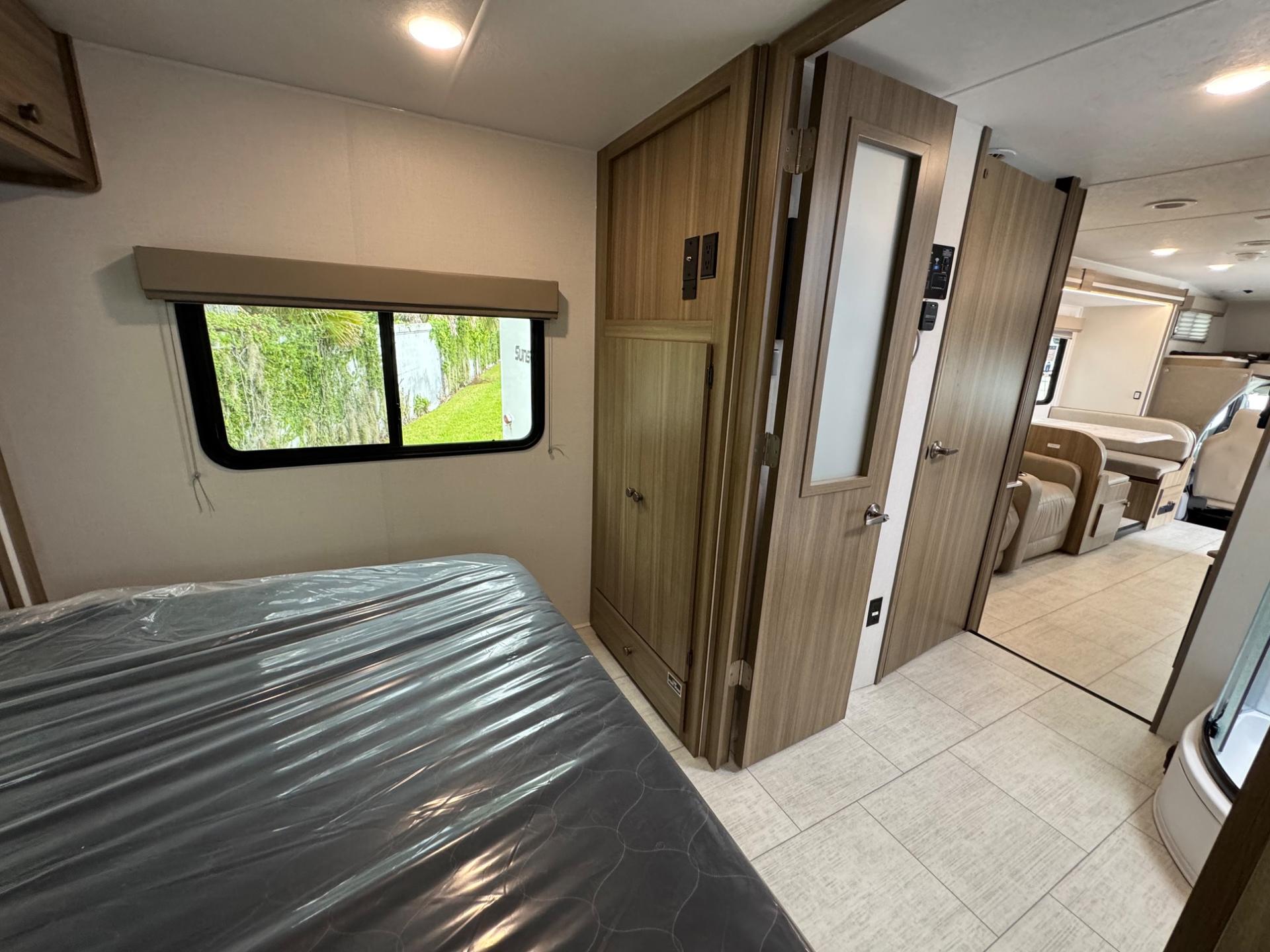2027 Coachmen 2027 Coachmen Freelander - thumbnail 22
