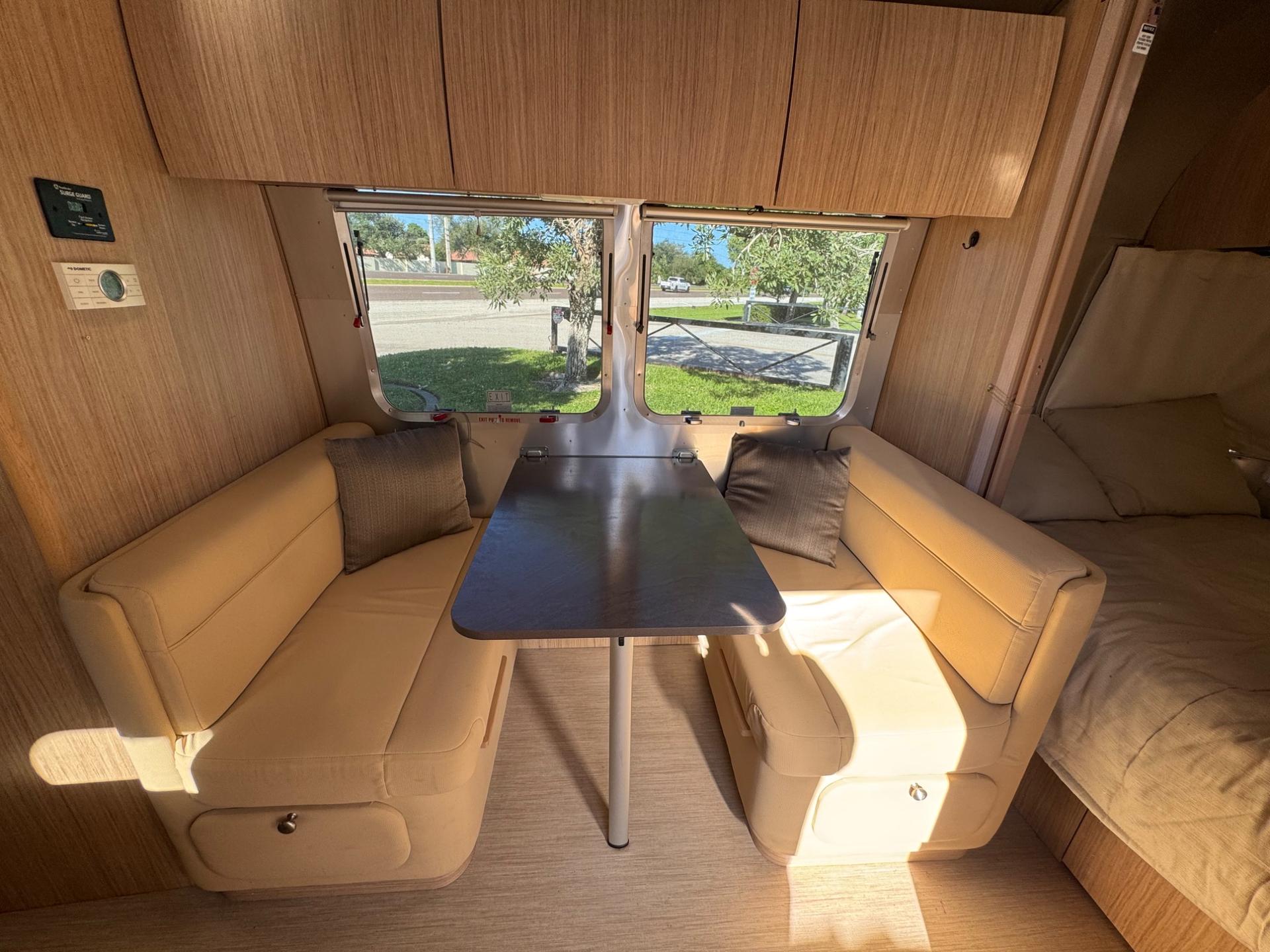 2019 Airstream 2019 Airstream Flying Cloud - thumbnail 12