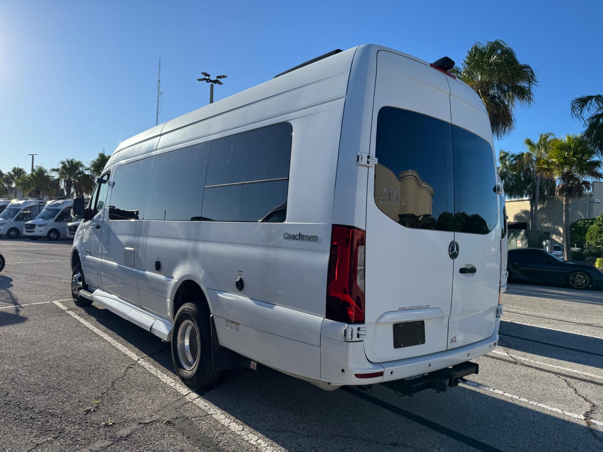 2021 COACHMEN 2021 COACHMEN GALLERIA - thumbnail 3