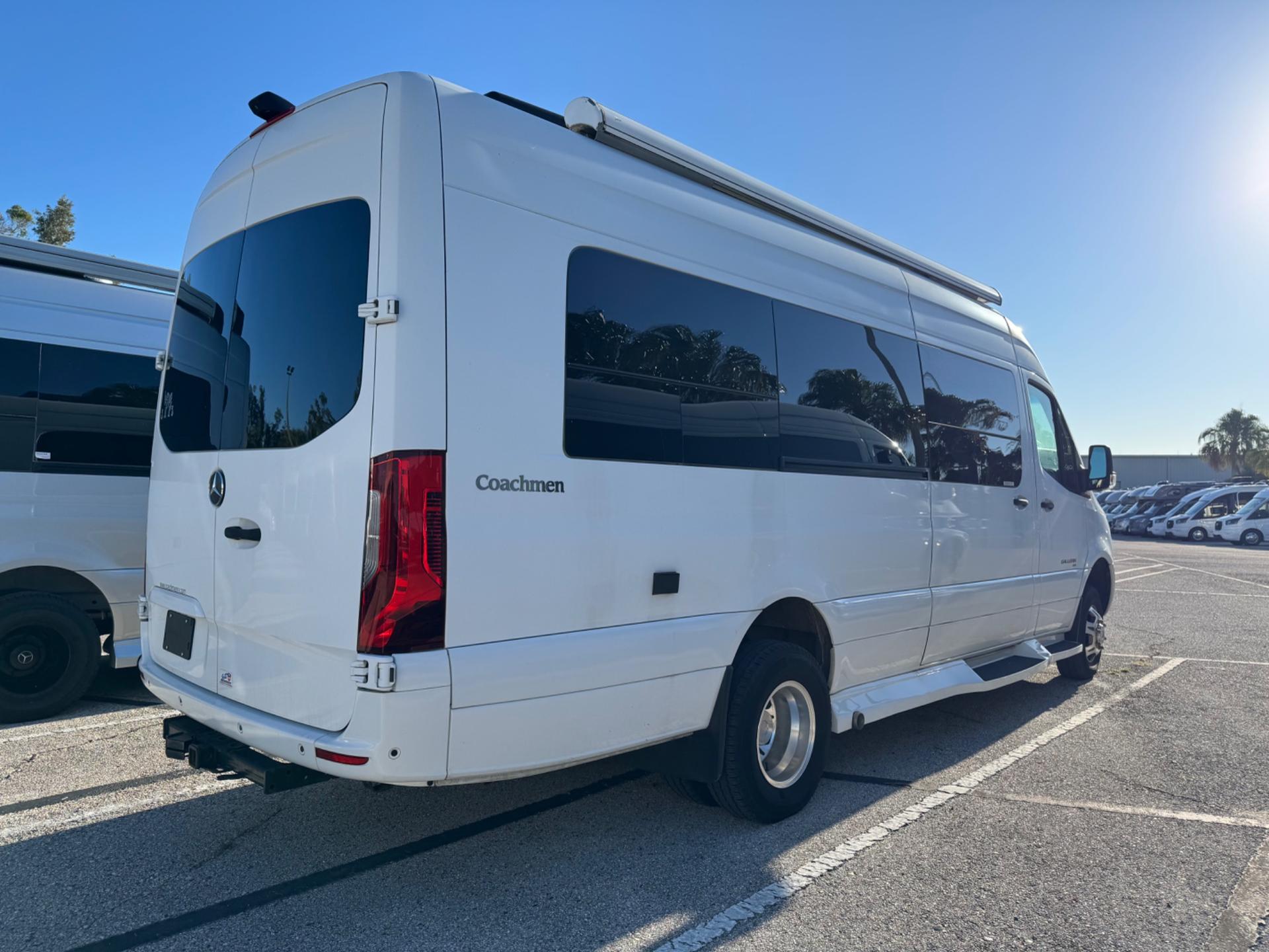 2021 COACHMEN 2021 COACHMEN GALLERIA - thumbnail 4