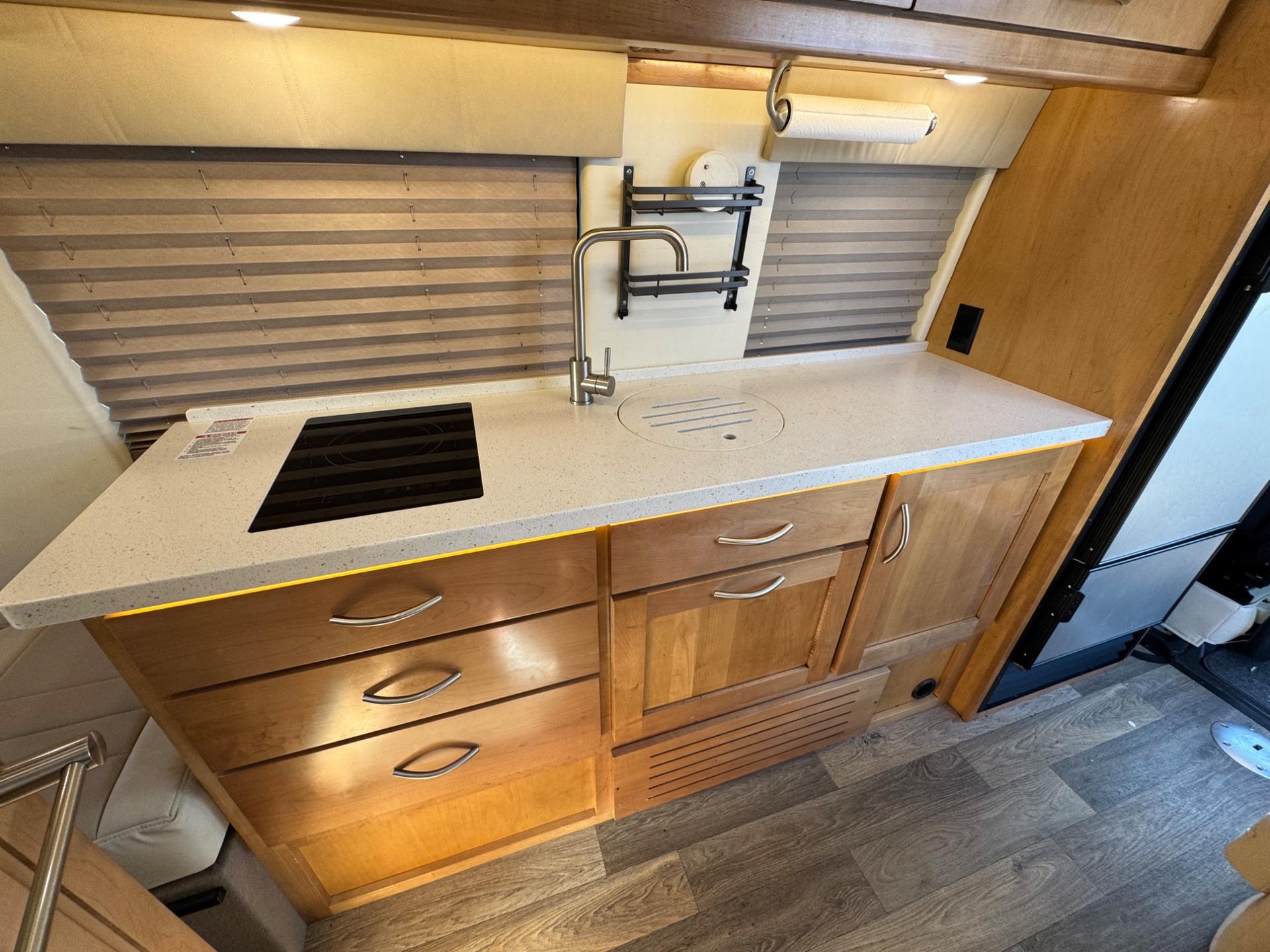 2021 COACHMEN 2021 COACHMEN GALLERIA - thumbnail 8