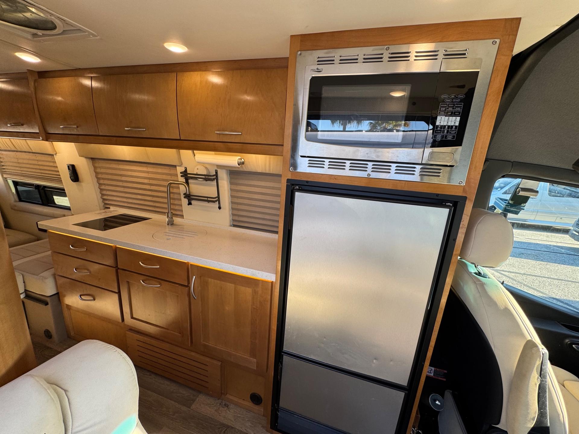 2021 COACHMEN 2021 COACHMEN GALLERIA - thumbnail 11
