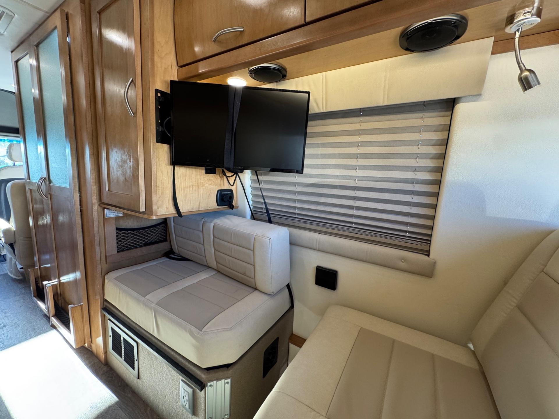 2021 COACHMEN 2021 COACHMEN GALLERIA - thumbnail 16
