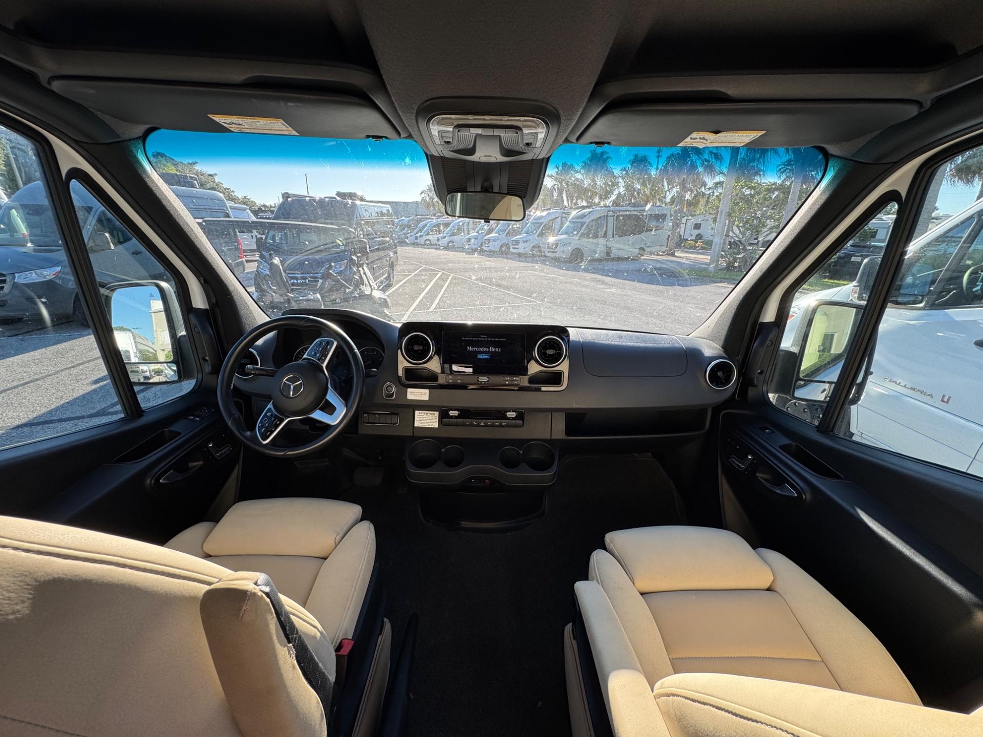 2021 COACHMEN 2021 COACHMEN GALLERIA - thumbnail 19