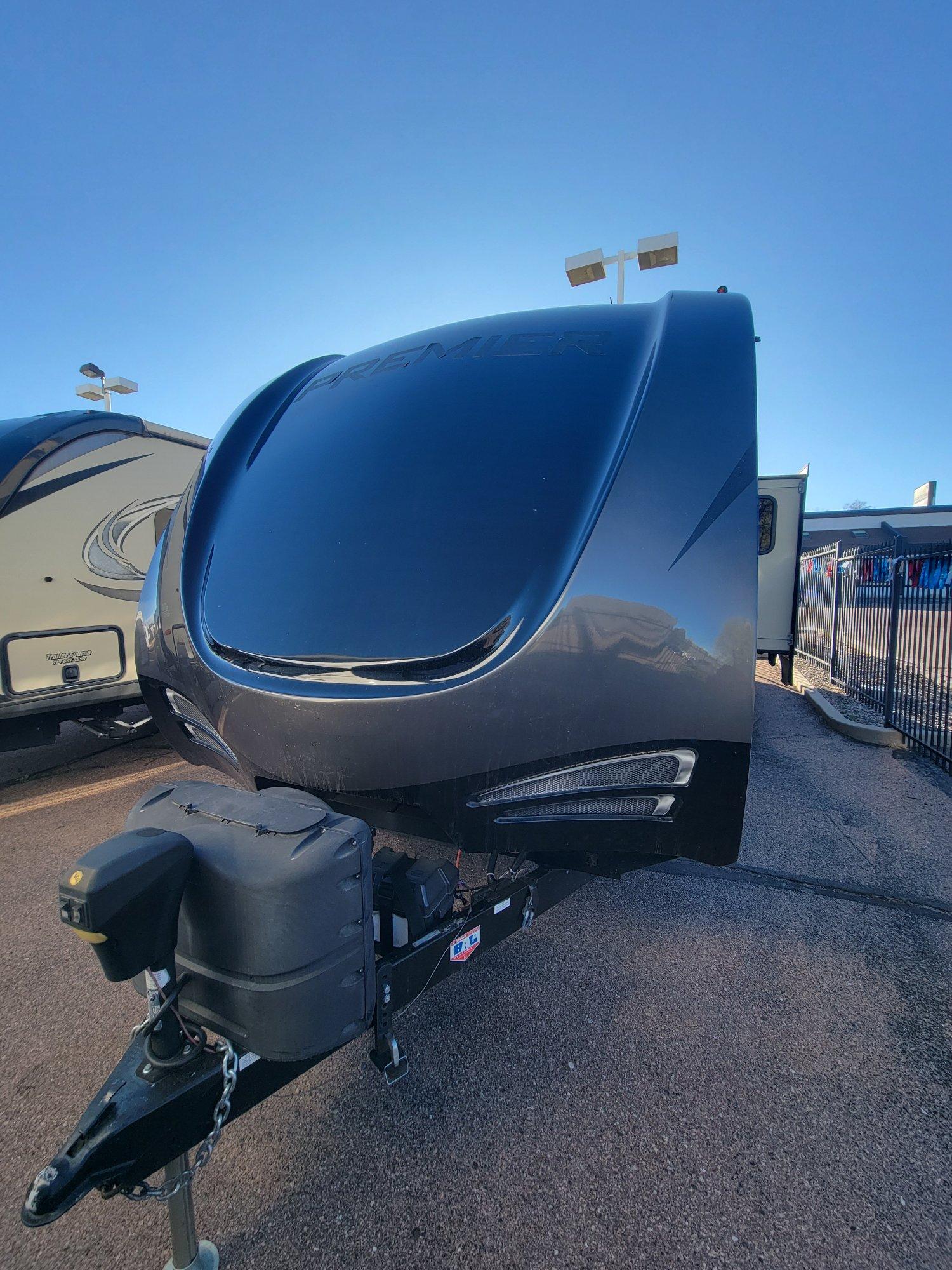 2018 Keystone 2018 Keystone Premier - thumbnail 11