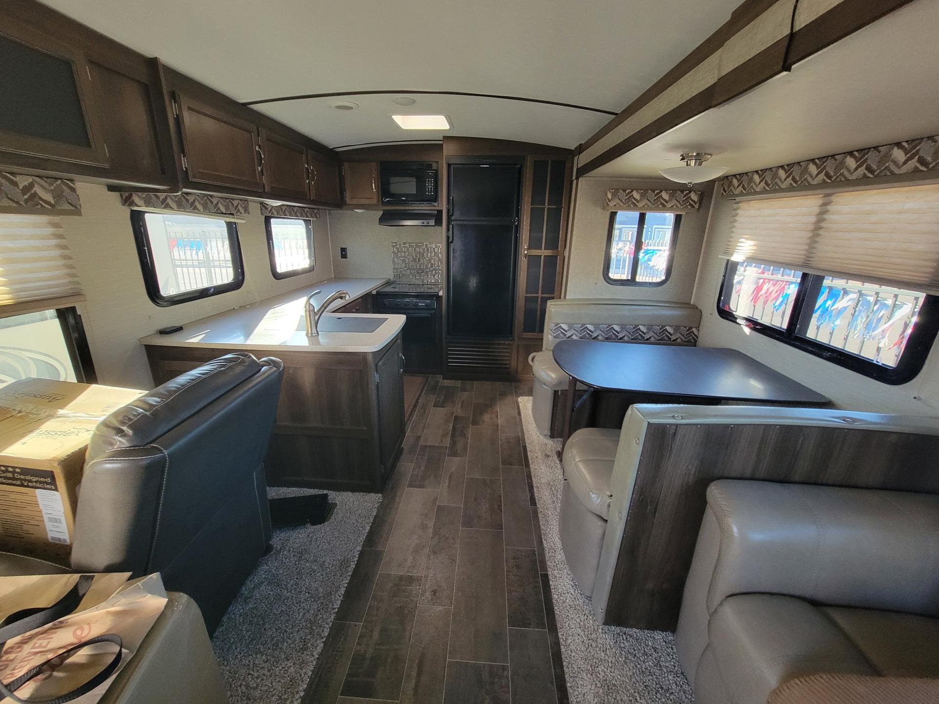 2018 Keystone 2018 Keystone Premier - thumbnail 16