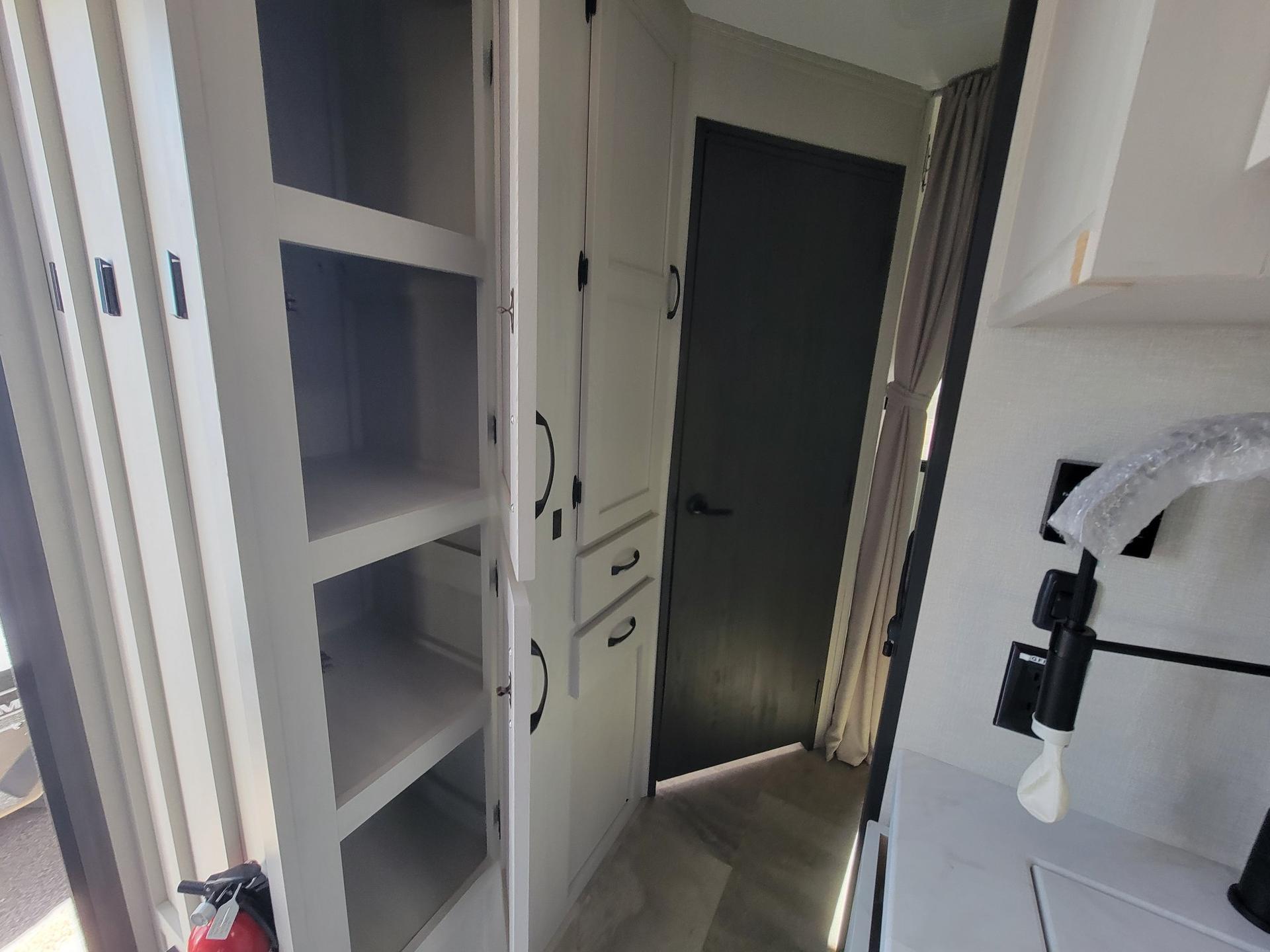 2026 Coachmen 2026 Coachmen Chaparral Lite - thumbnail 21