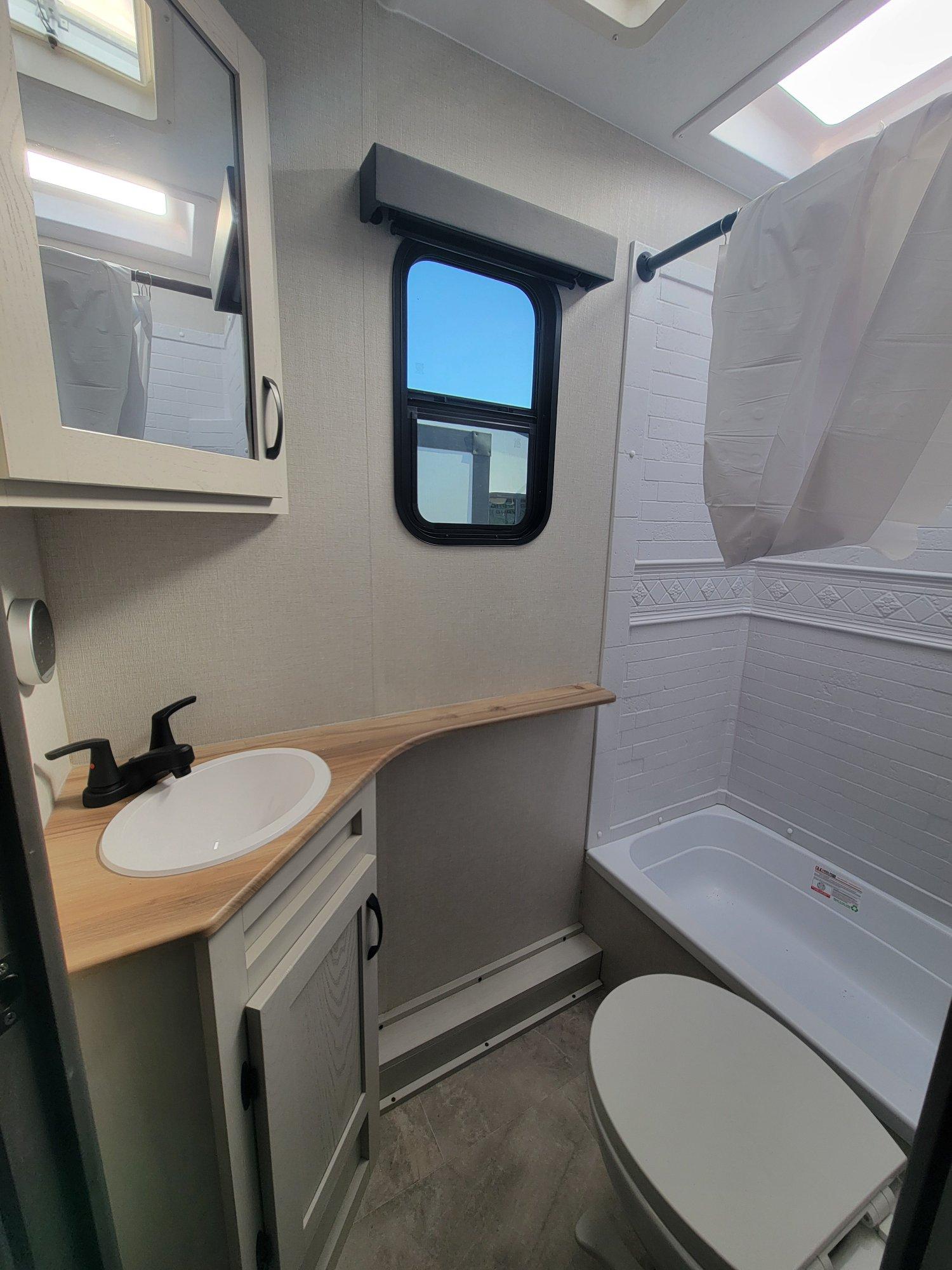 2026 Coachmen 2026 Coachmen Chaparral Lite - thumbnail 25